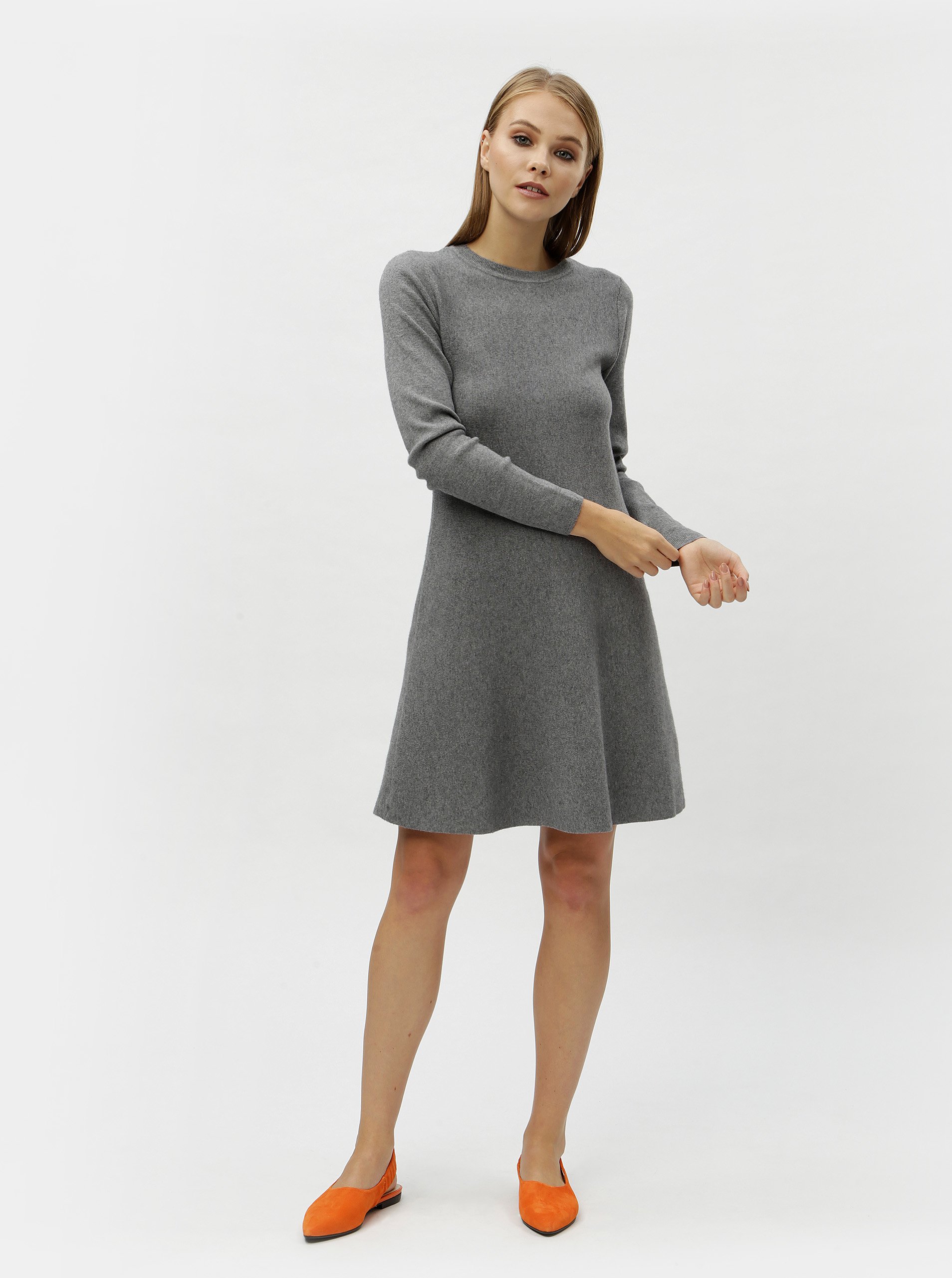 E-shop Šedé žíhané svetrové šaty s dlouhým rukávem VERO MODA Nancy