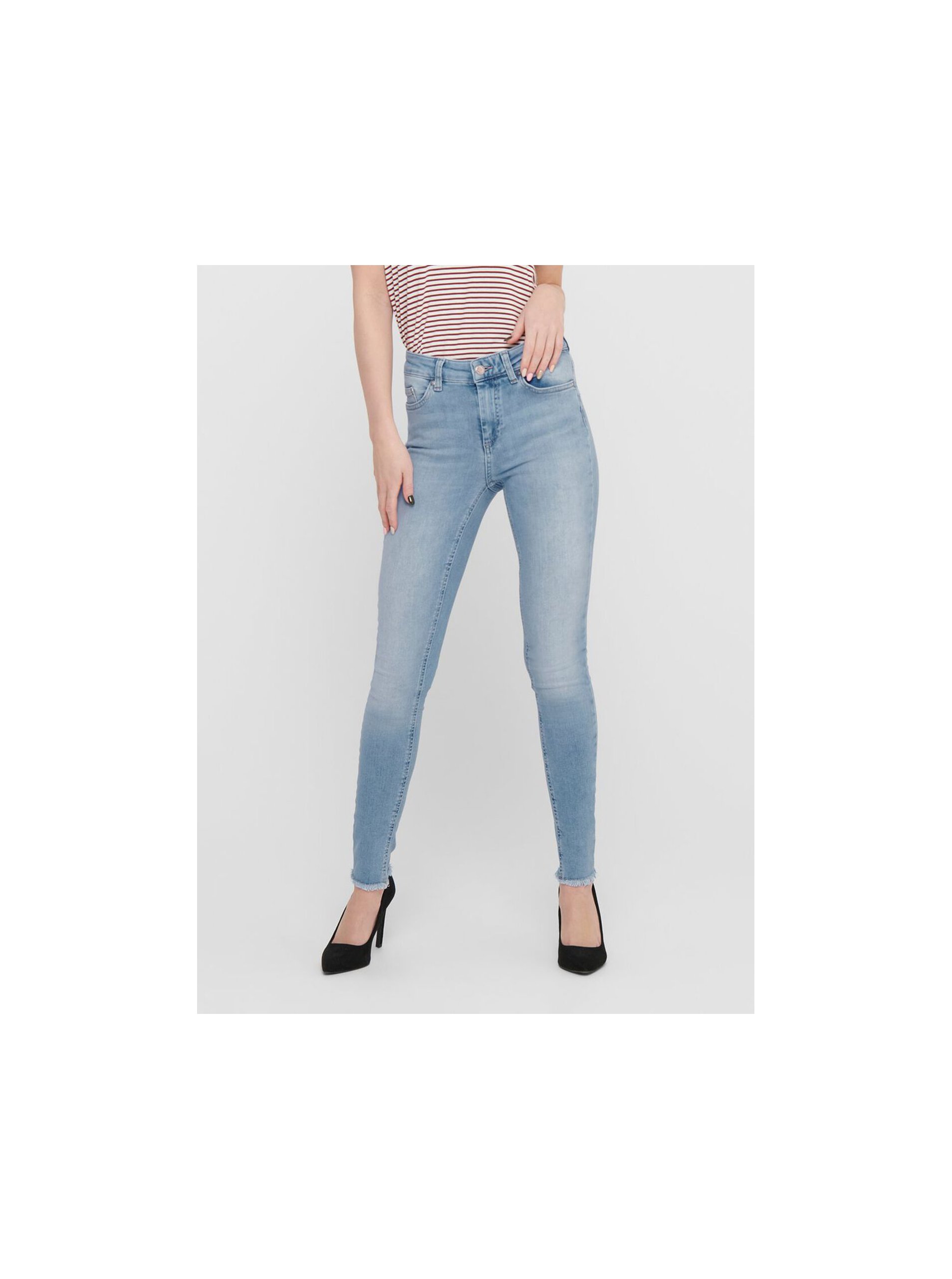 E-shop Modré skinny fit zkrácené džíny ONLY Blush