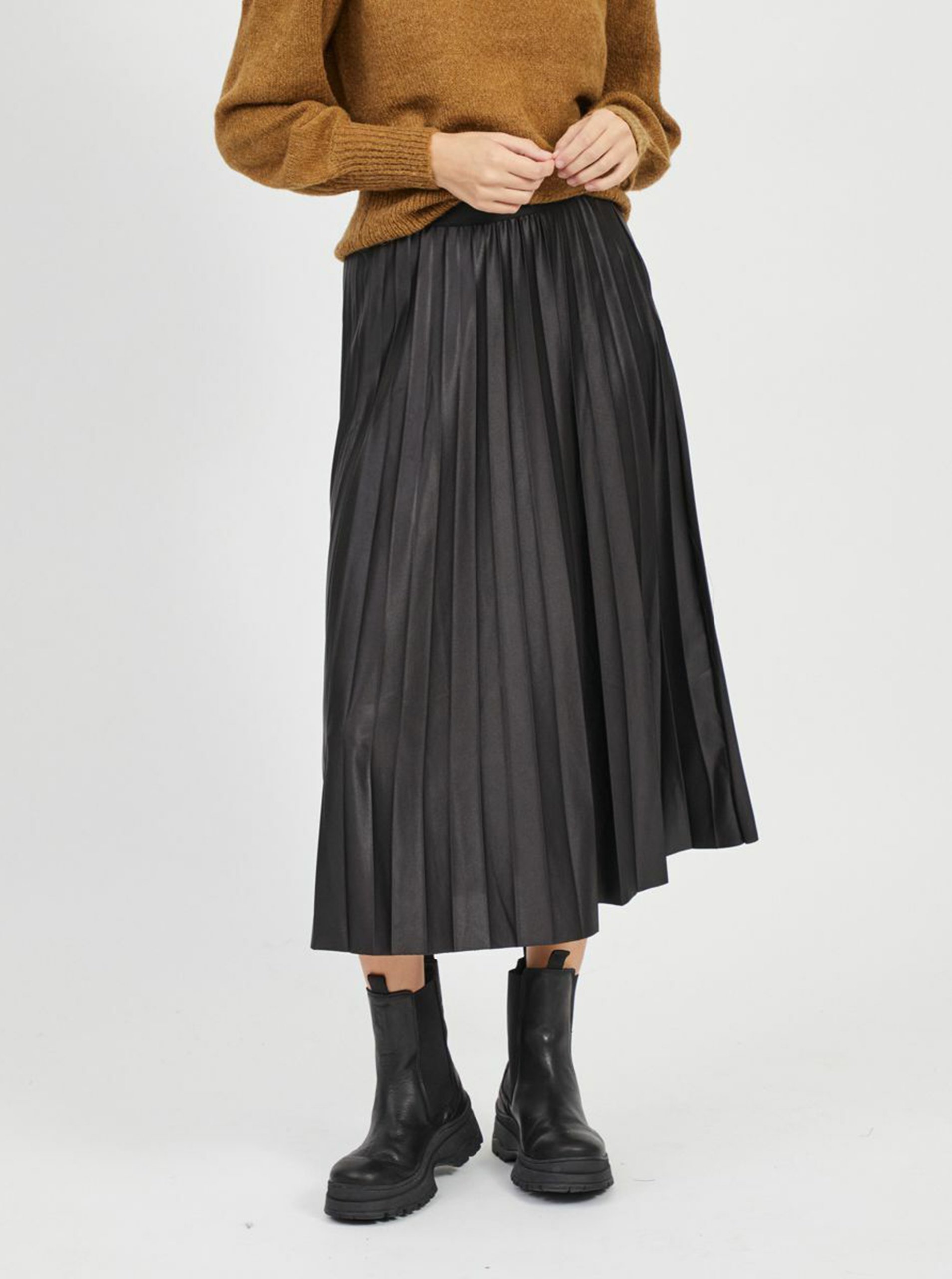 Levně Černá plisovaná midi sukně VILA-Nitban