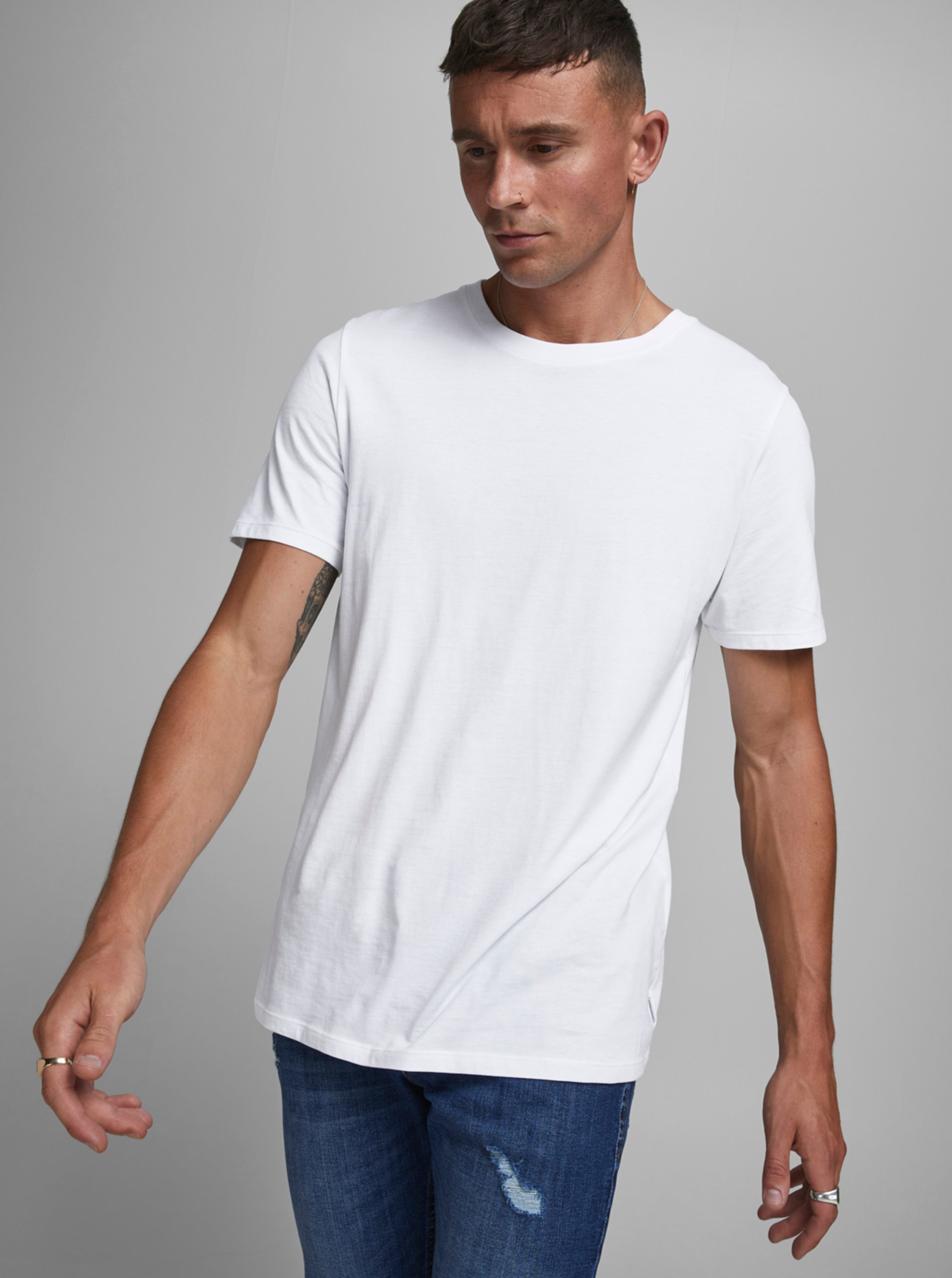 Levně Bílé basic tričko Jack & Jones