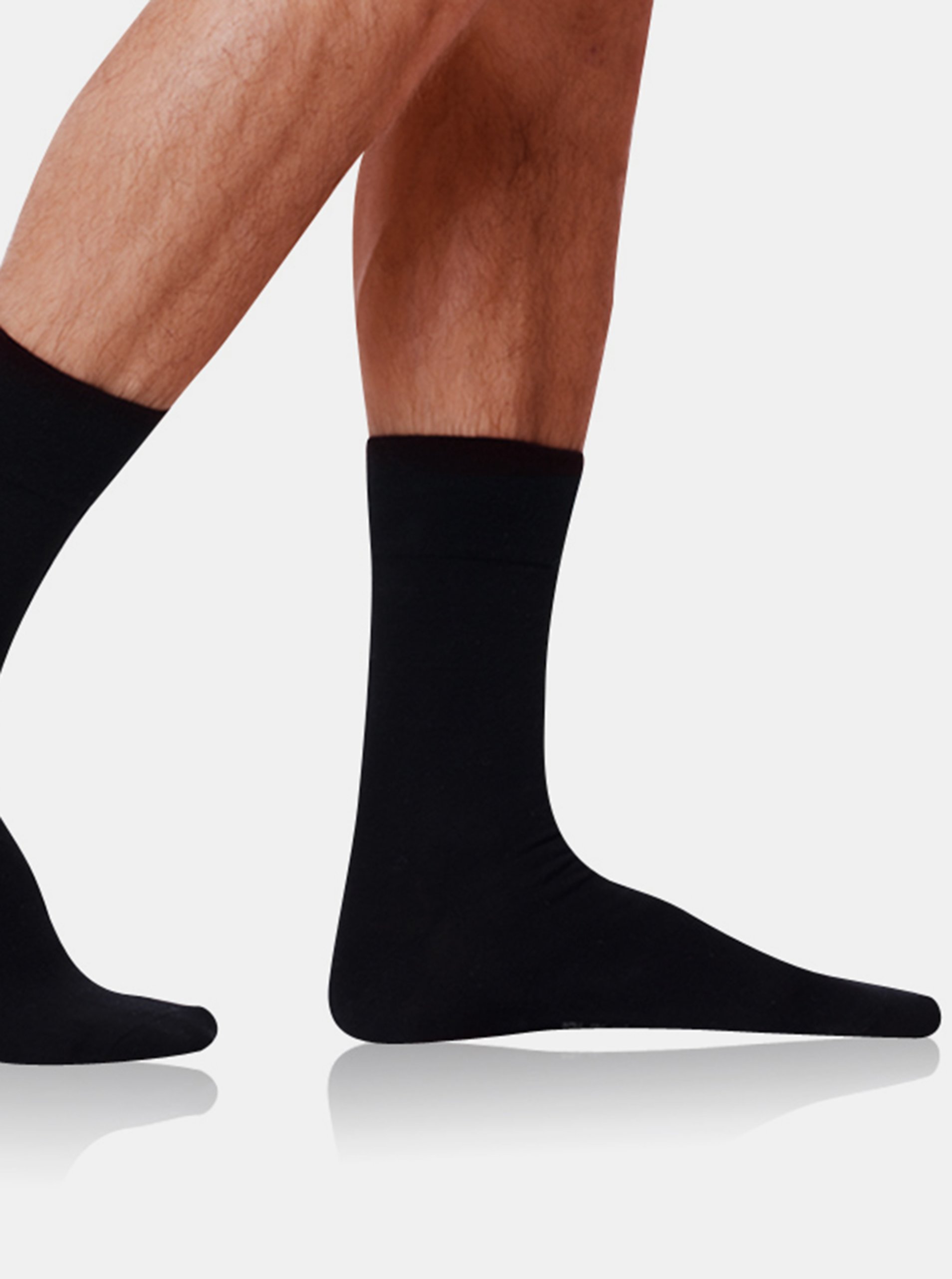 E-shop Čierne pánske ponožky Bellinda COTTON MAXX MEN SOCKS