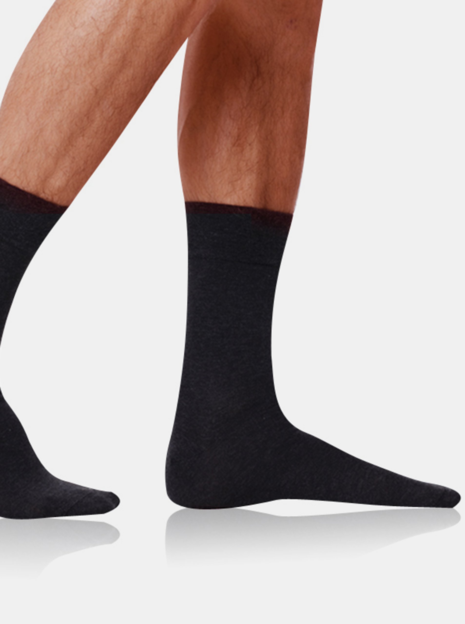 E-shop Tmavě šedé pánské ponožky Bellinda COTTON MAXX MEN SOCKS
