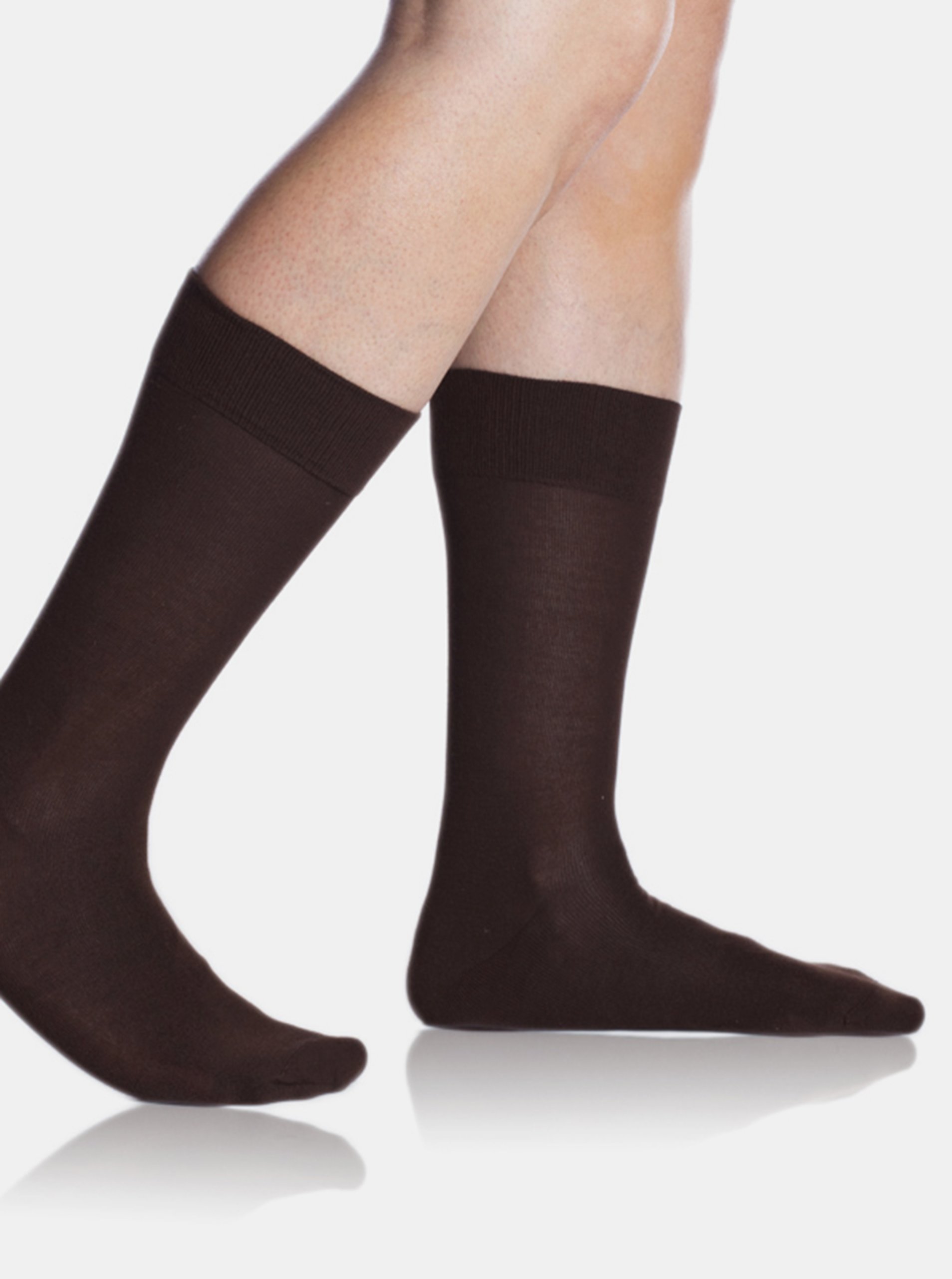 E-shop Tmavě hnědé pánské ponožky Bellinda BAMBUS COMFORT SOCKS