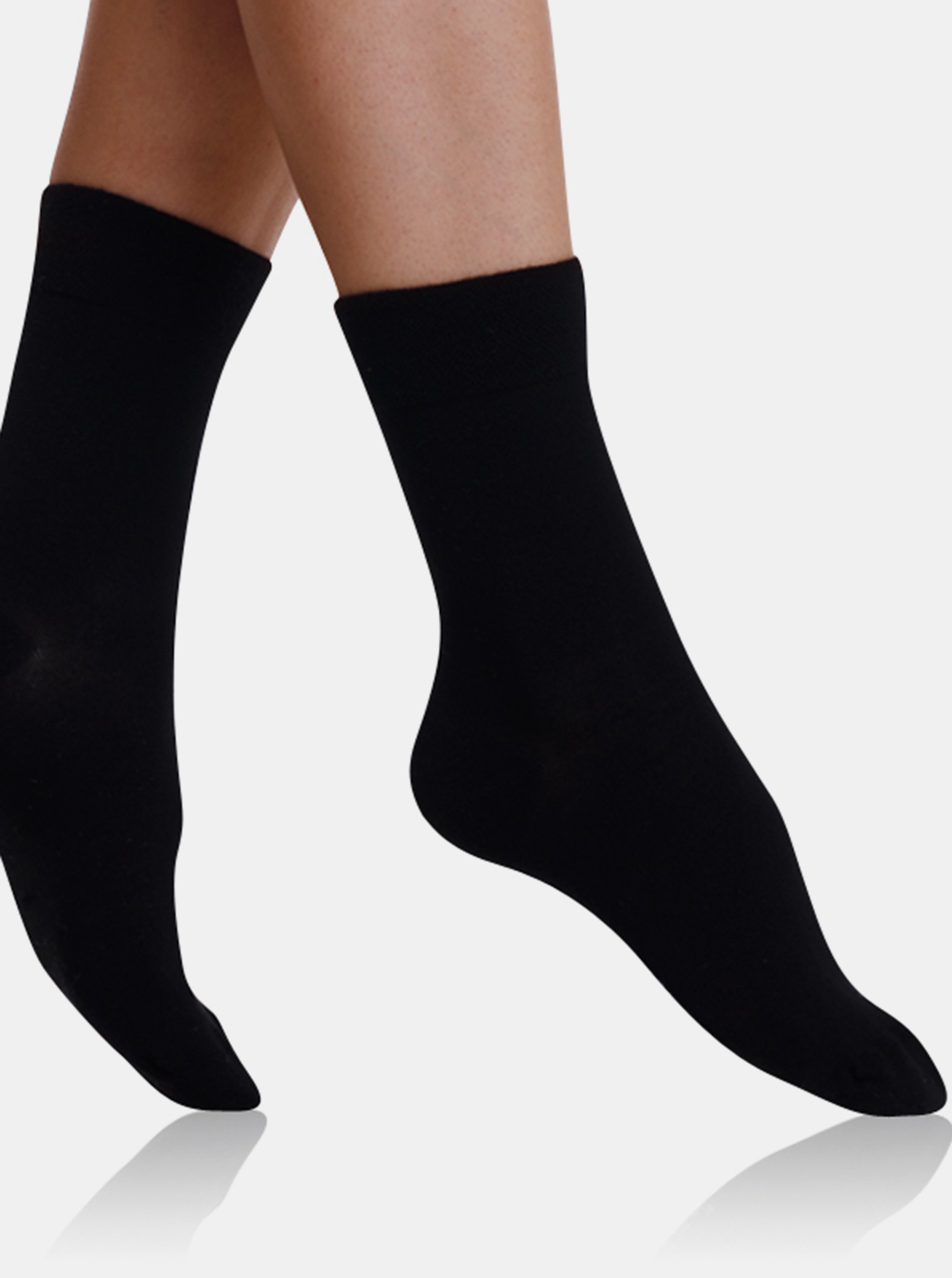 Lacno Černé dámské ponožky Bellinda Cotton Maxx