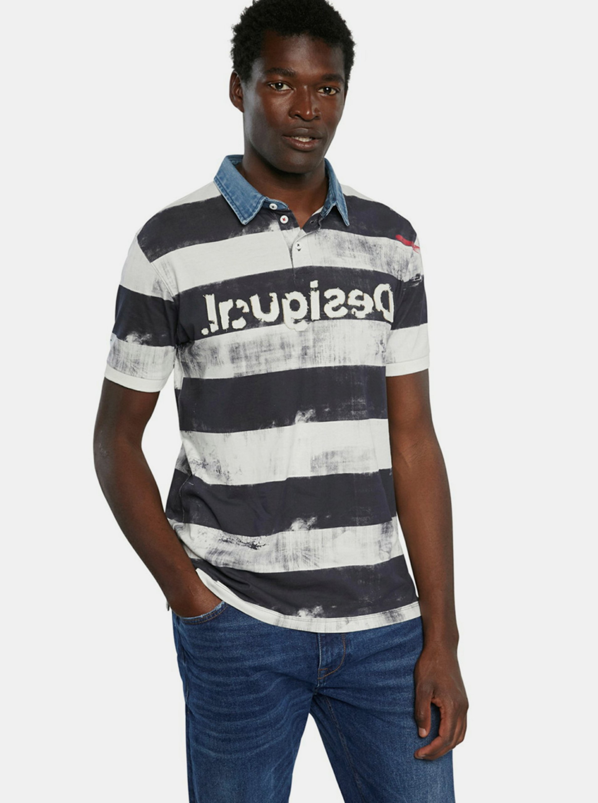 Levně Černo-bílé pánské pruhované polo tričko Desigual TS Julien