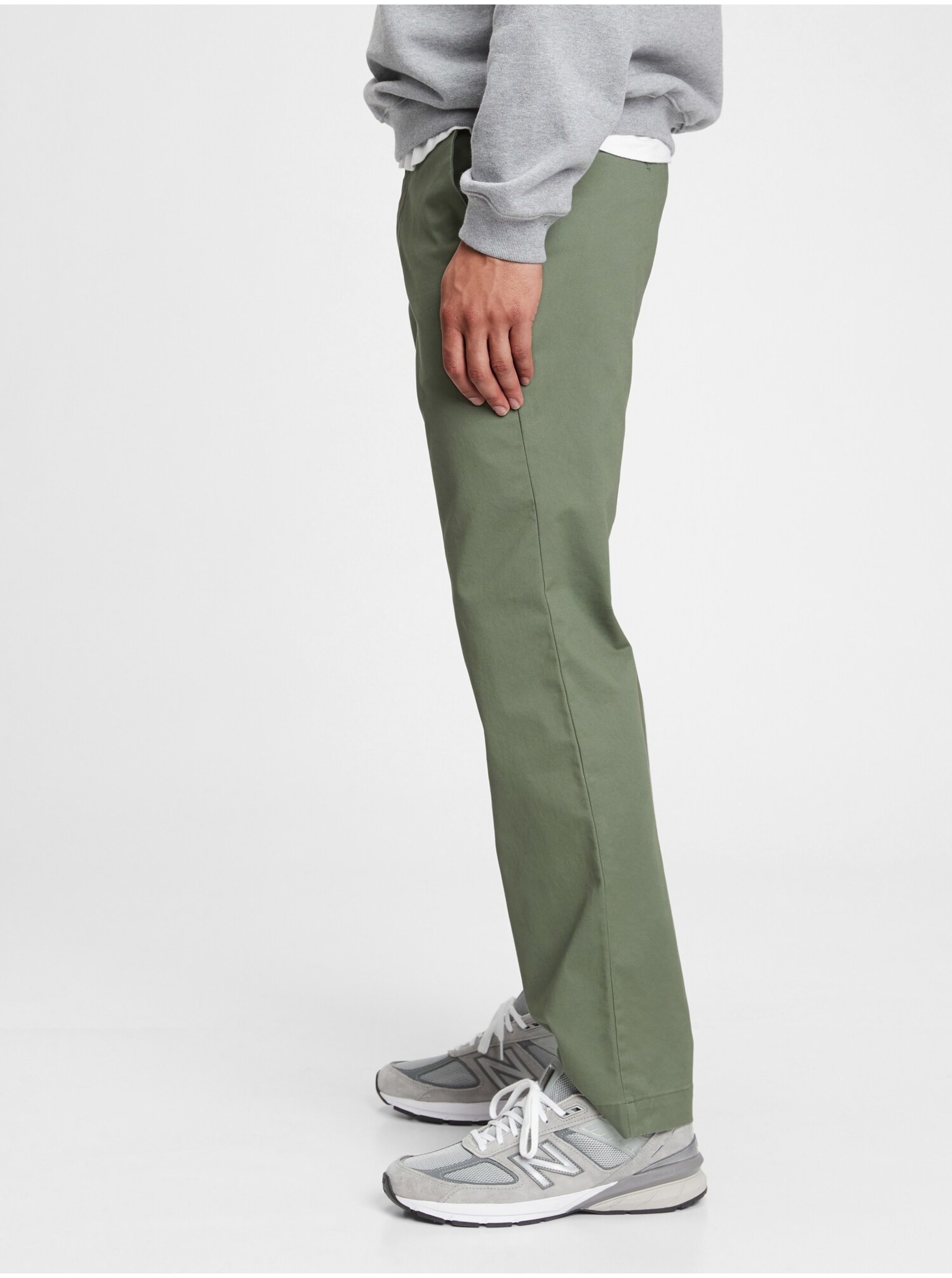 Lacno Nohavice modern khakis in straight fit with GapFlex Zelená