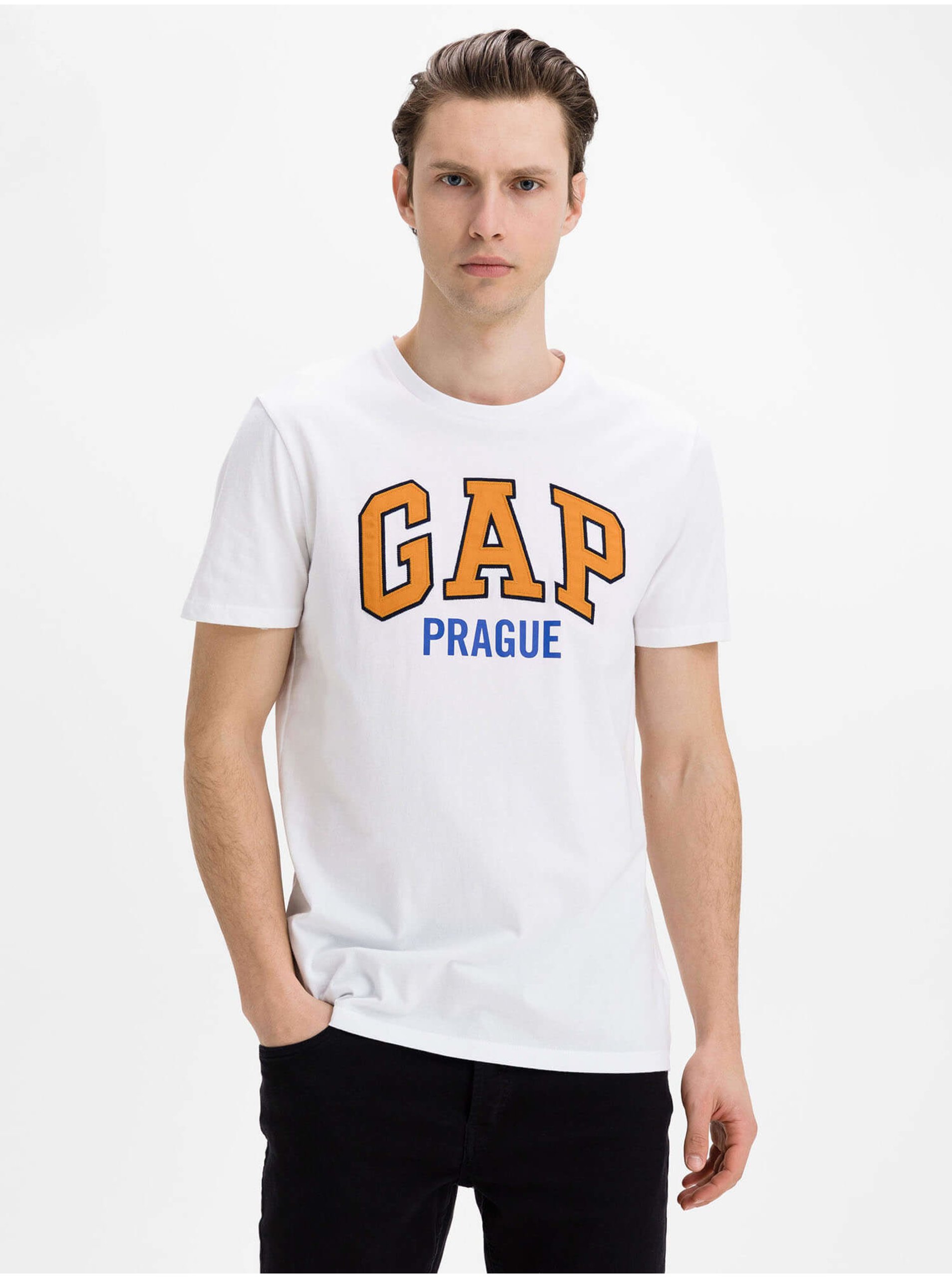 Lacno Biele pánske tričko GAP Logo f-prague city