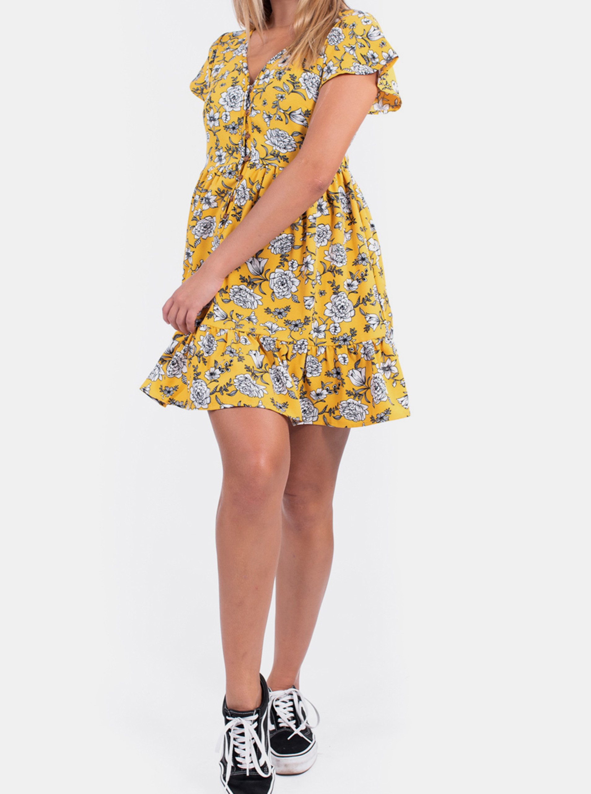 Lacno Žlté kvetované šaty s gombíkmi Culito from Spain