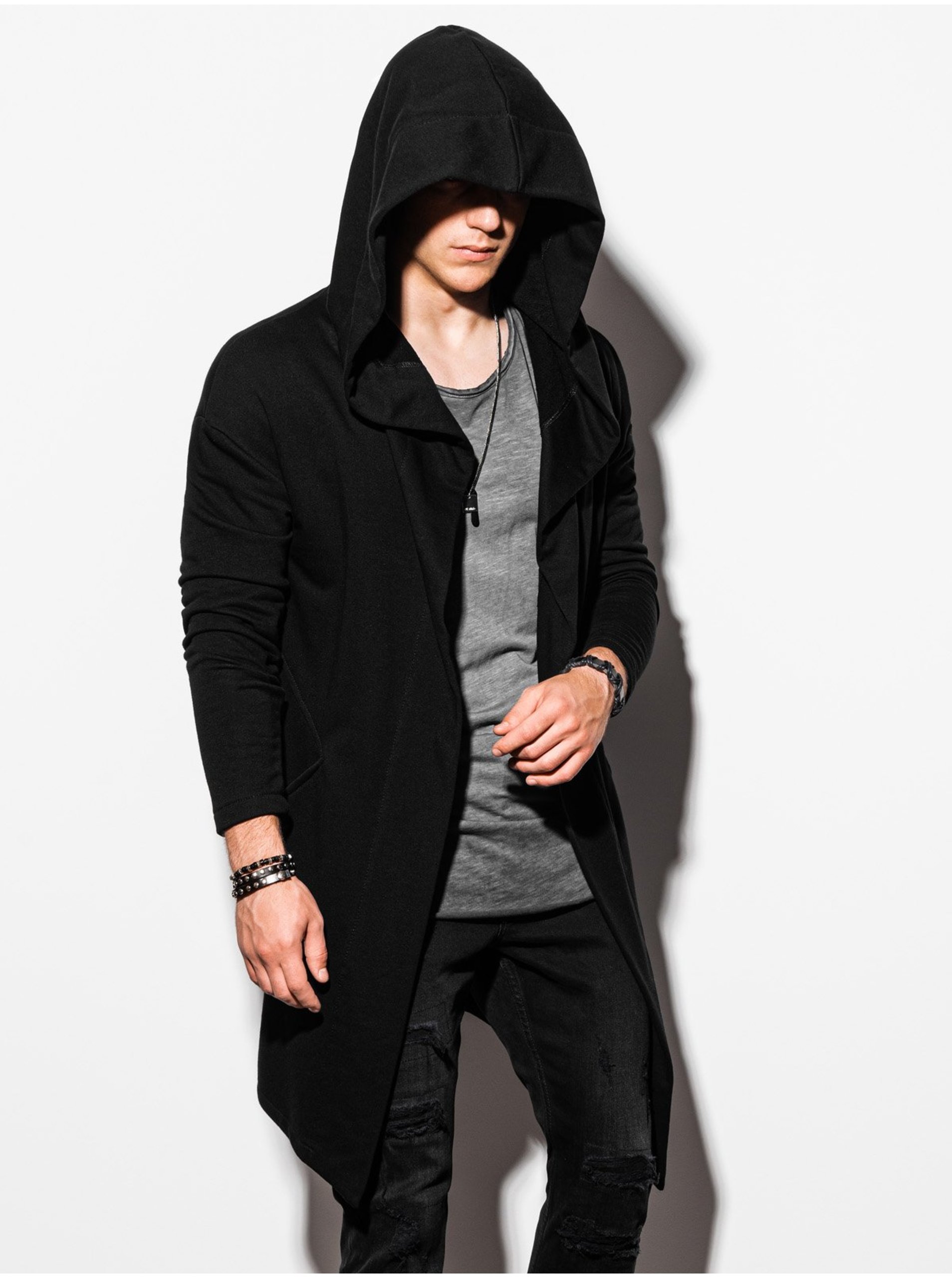 E-shop Černá pánská mikina s kapucí Ombre Clothing B961