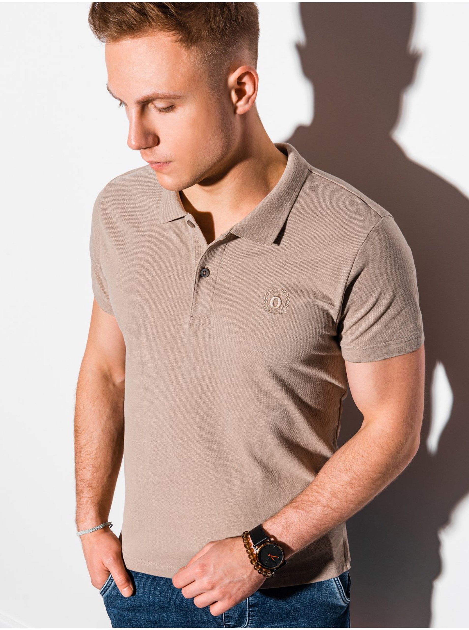 Levně Světle hnědé pánské basic polo tričko Ombre Clothing S1374 basic