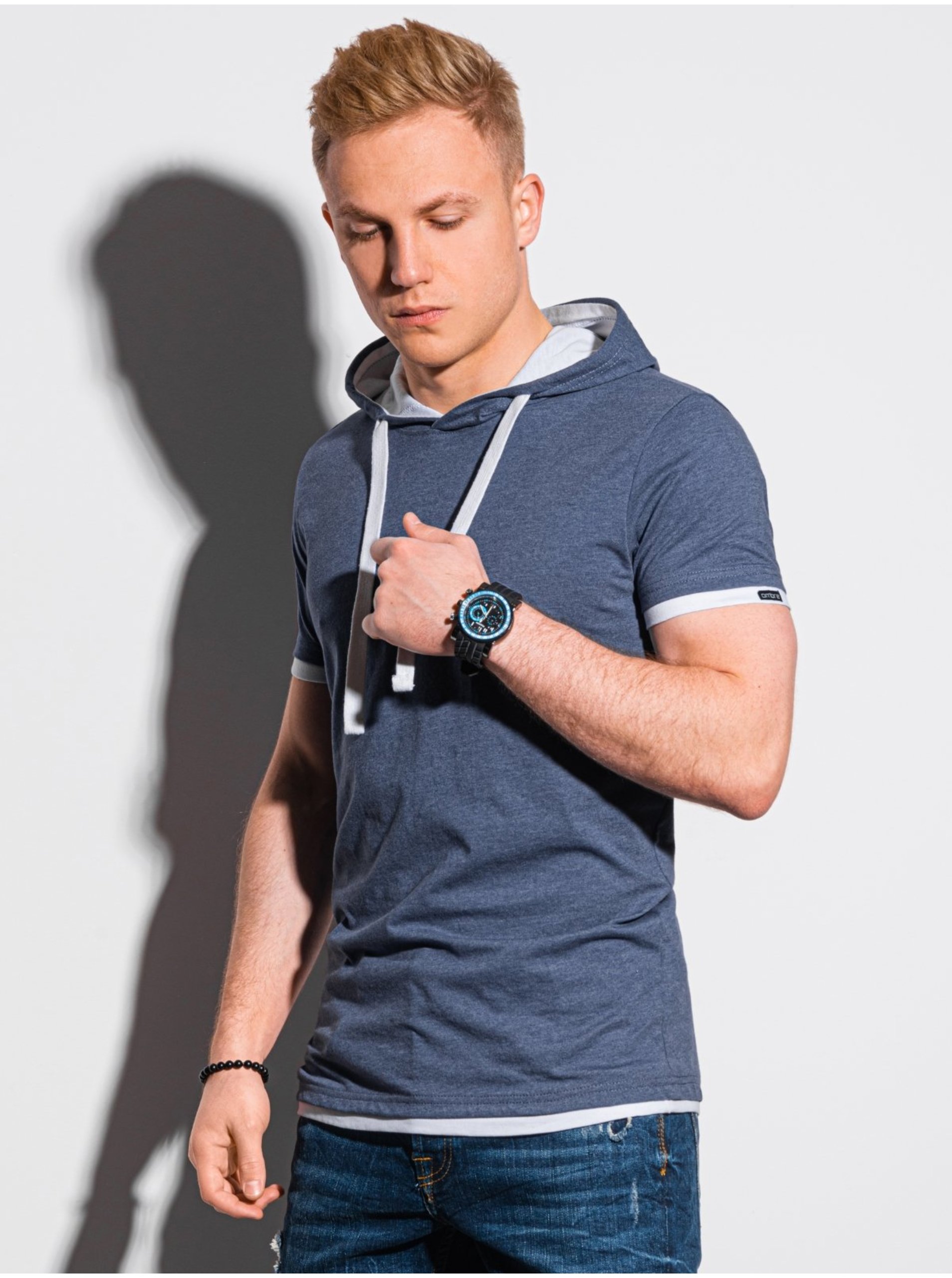 E-shop Šedo-modré pánske tričko s kapucňou Ombre Clothing S1376