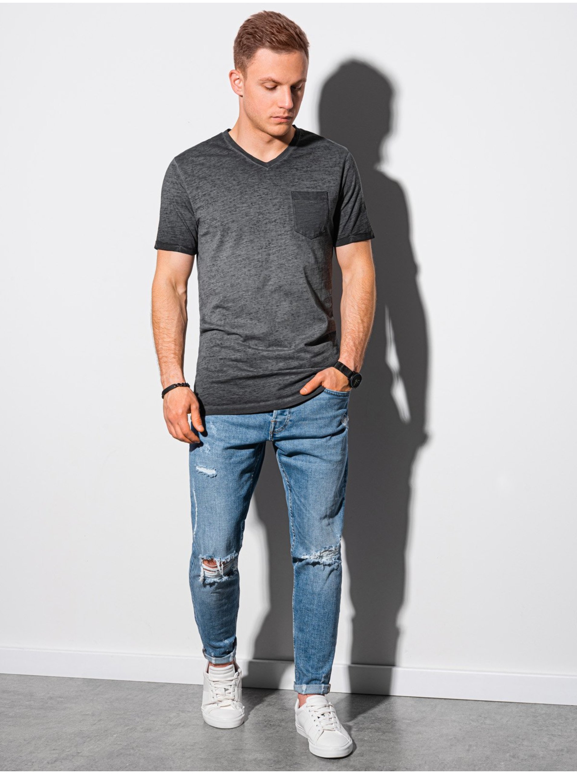 Lacno Čierne pánske tričko bez potlače Ombre Clothing S1388