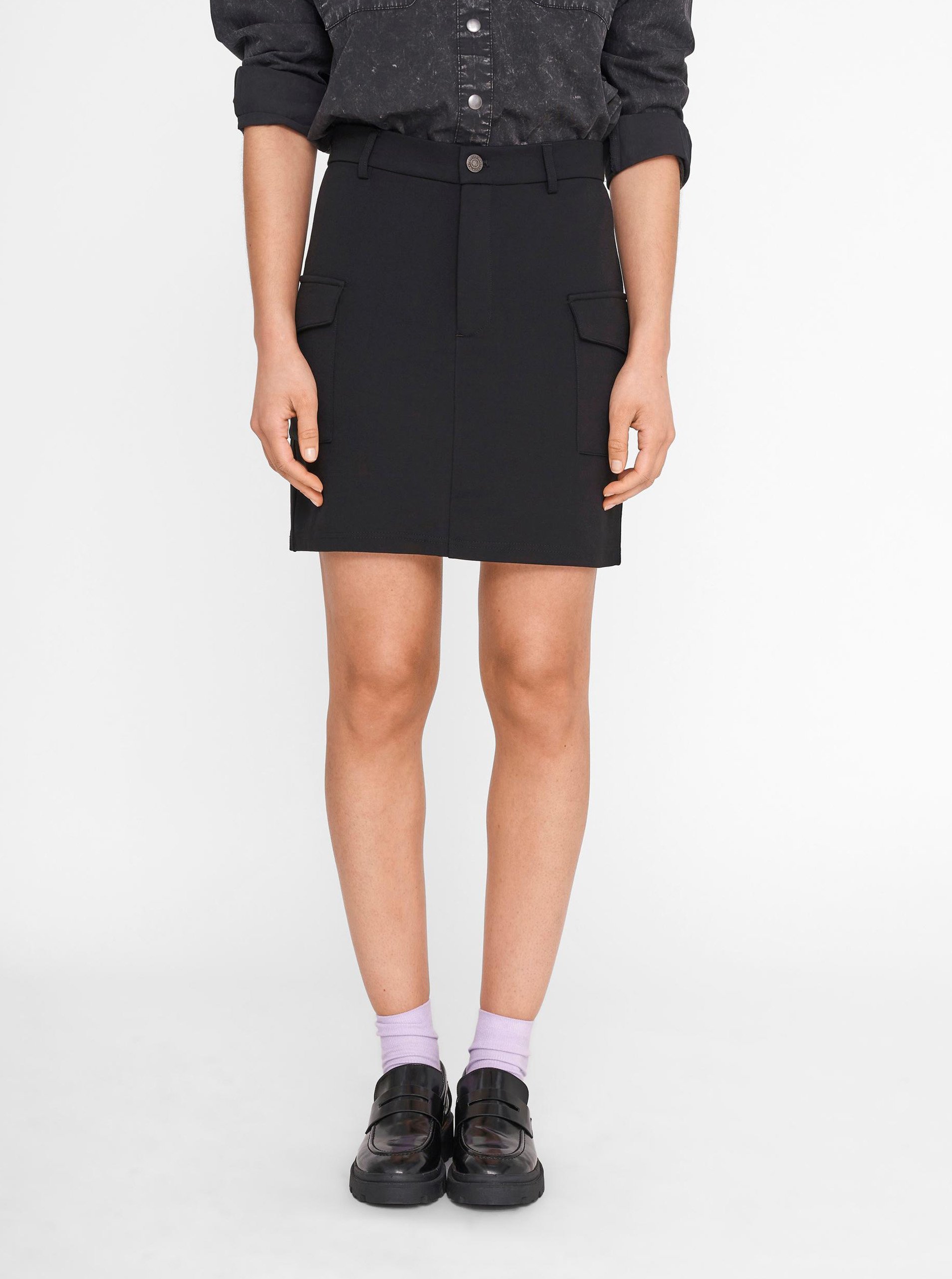 E-shop Čierna sukňa s vreckami Noisy May Hipe