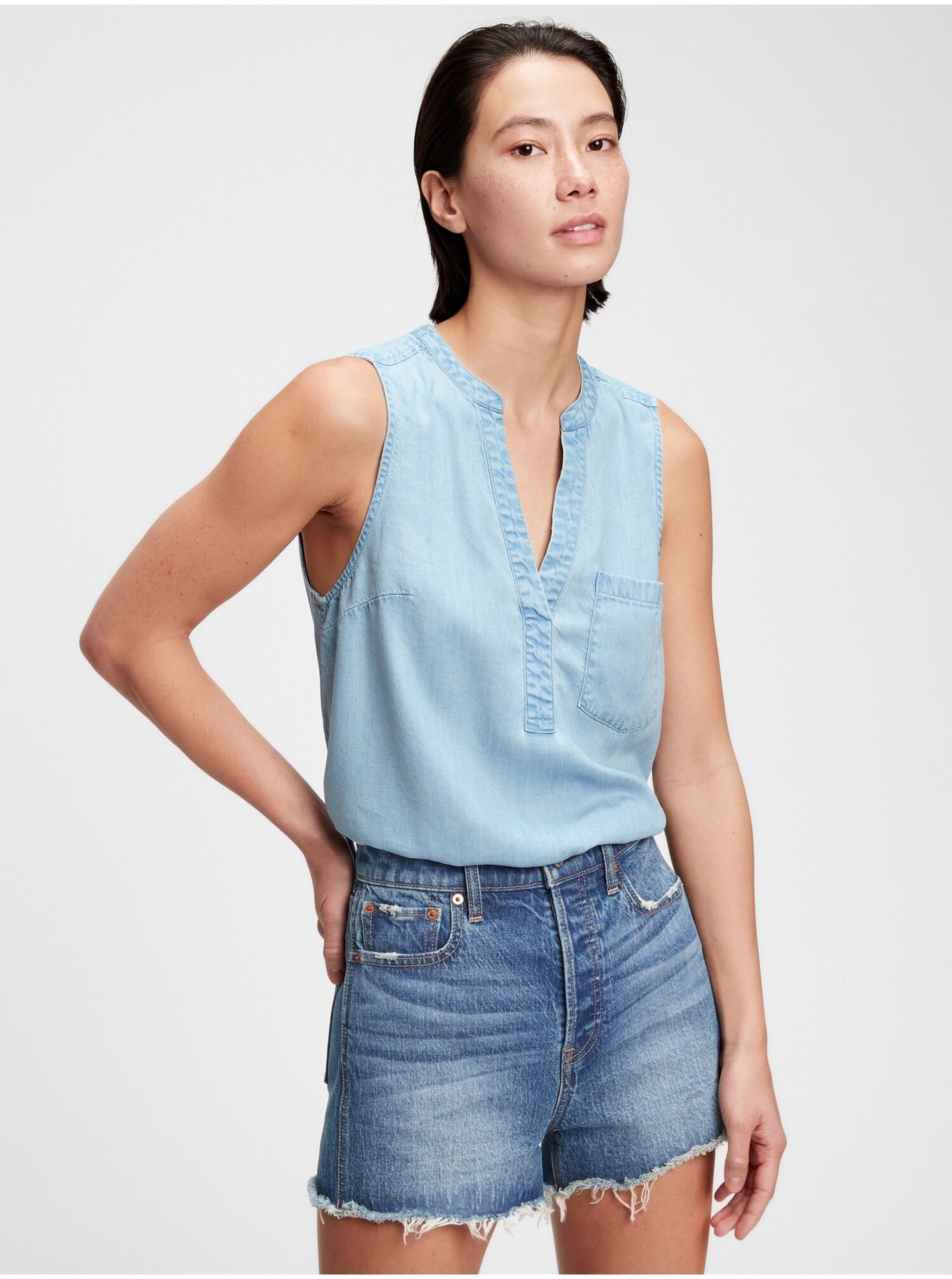 E-shop Modrý dámský top sleeveless popover rosco GAP