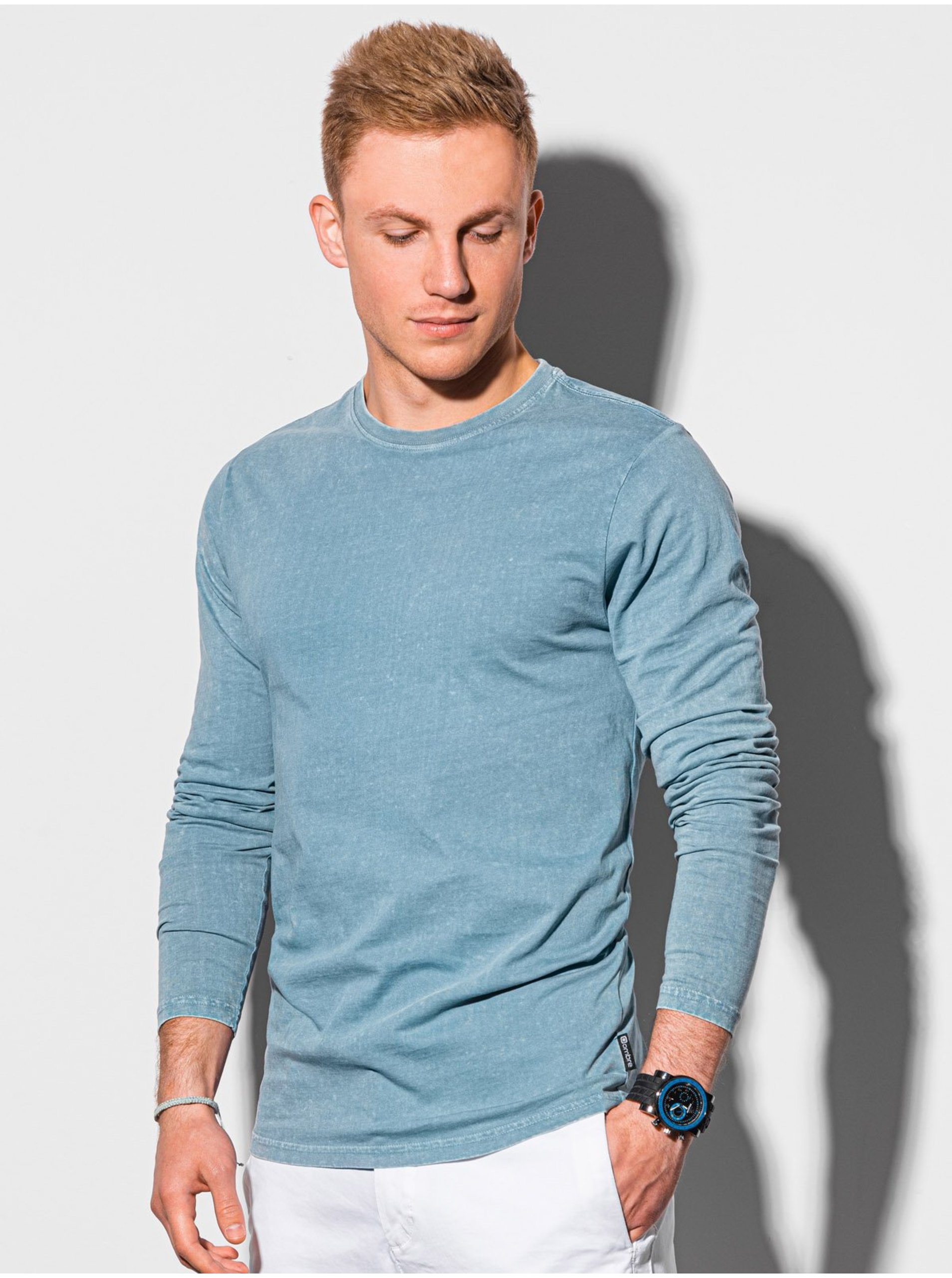 Levně Světle modré pánské basic tričko Ombre Clothing