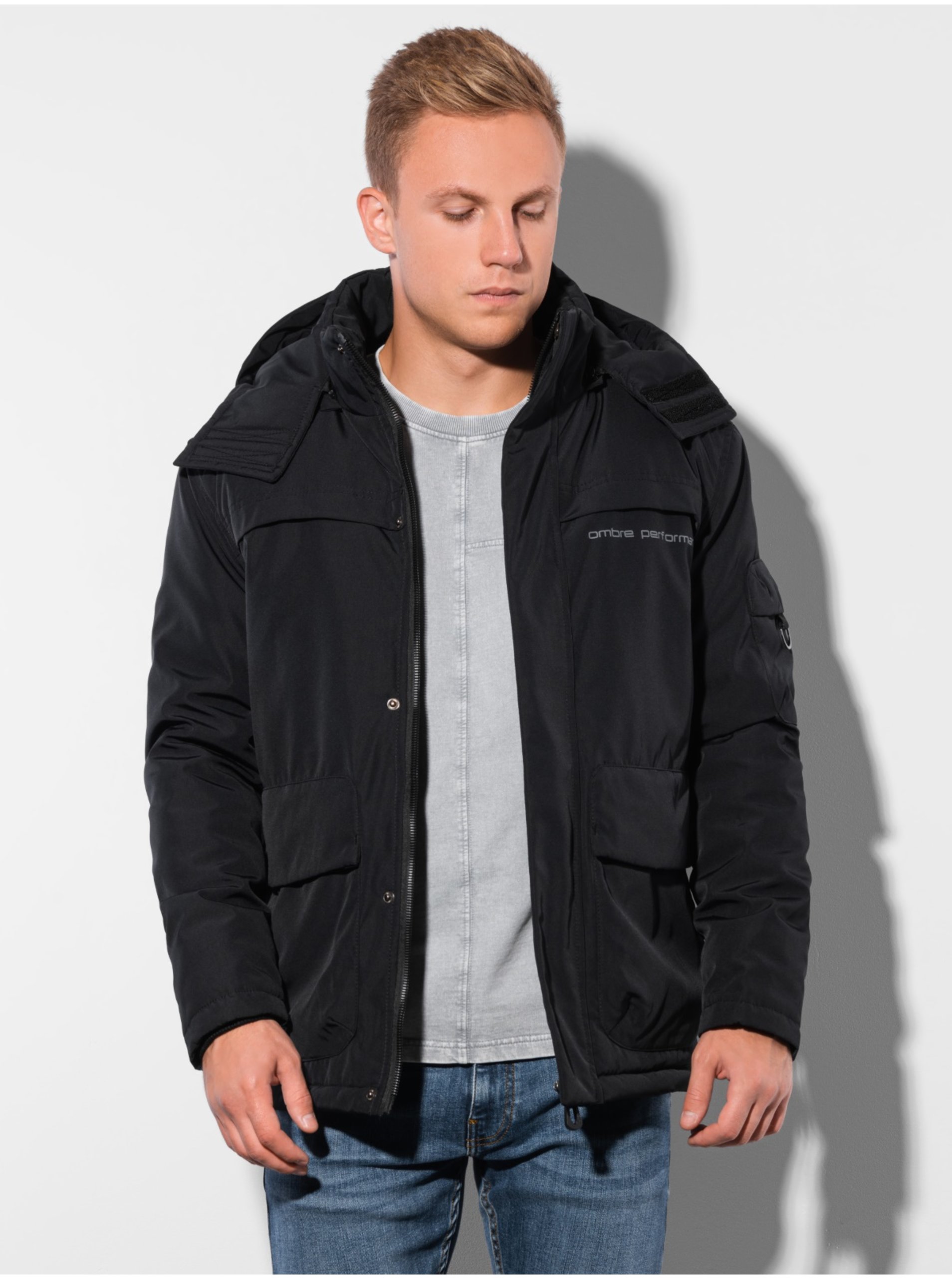 Levně Černá pánská zimní bunda Ombre Clothing C504