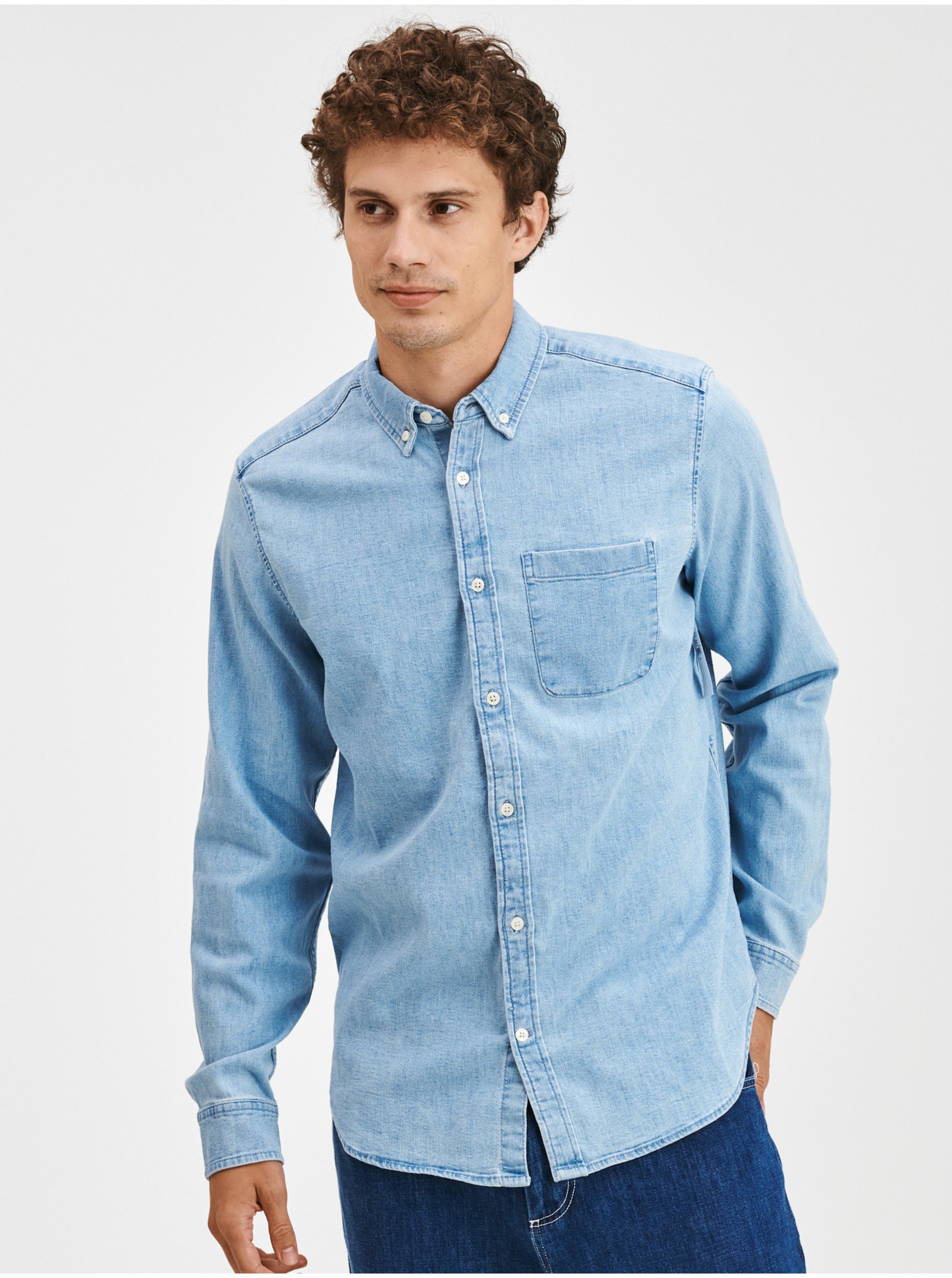 Levně Modrá pánská džínová košile denim shirt GAP