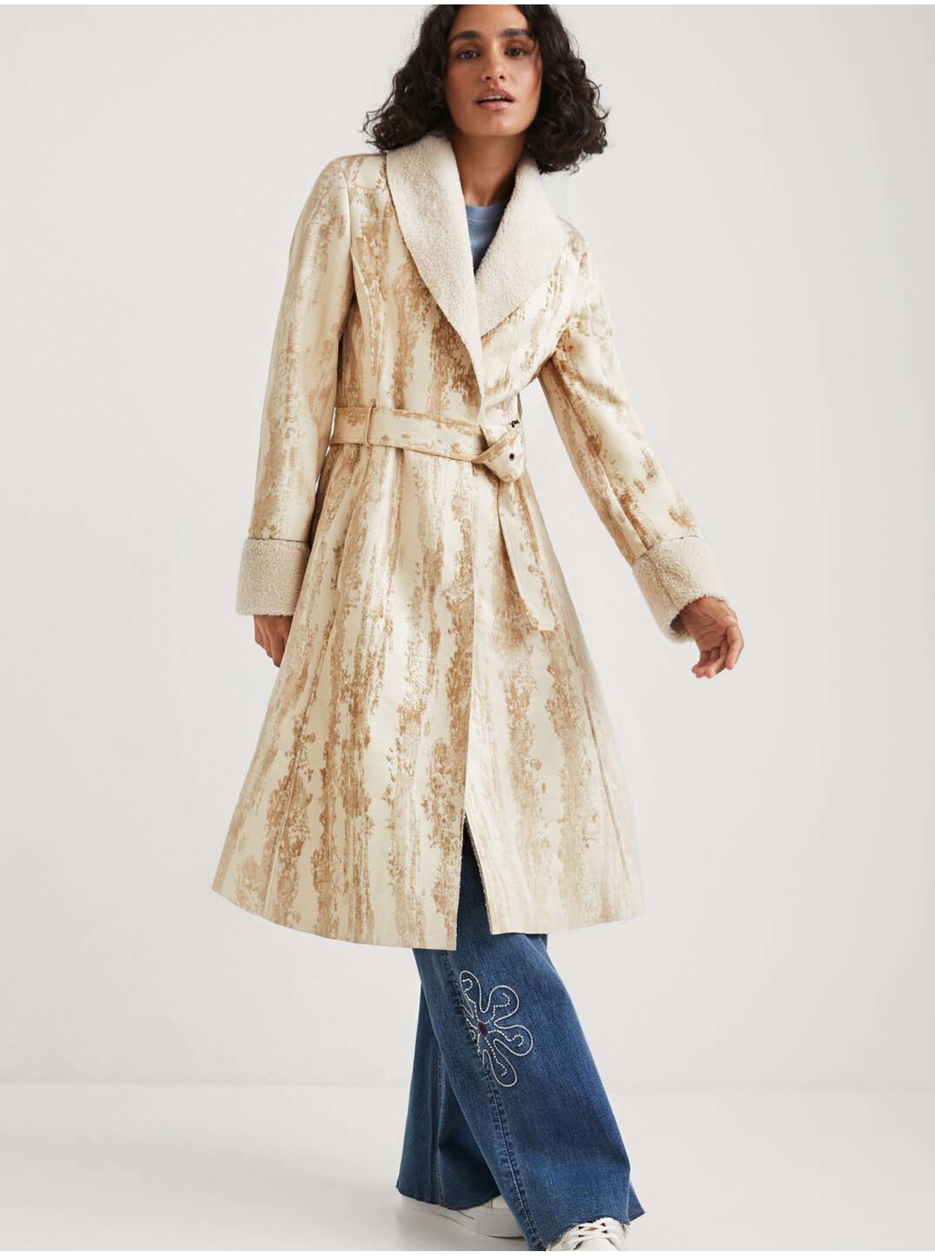 E-shop Béžový dámsky vzorovaný ľahký kabát Desigual Marvelous