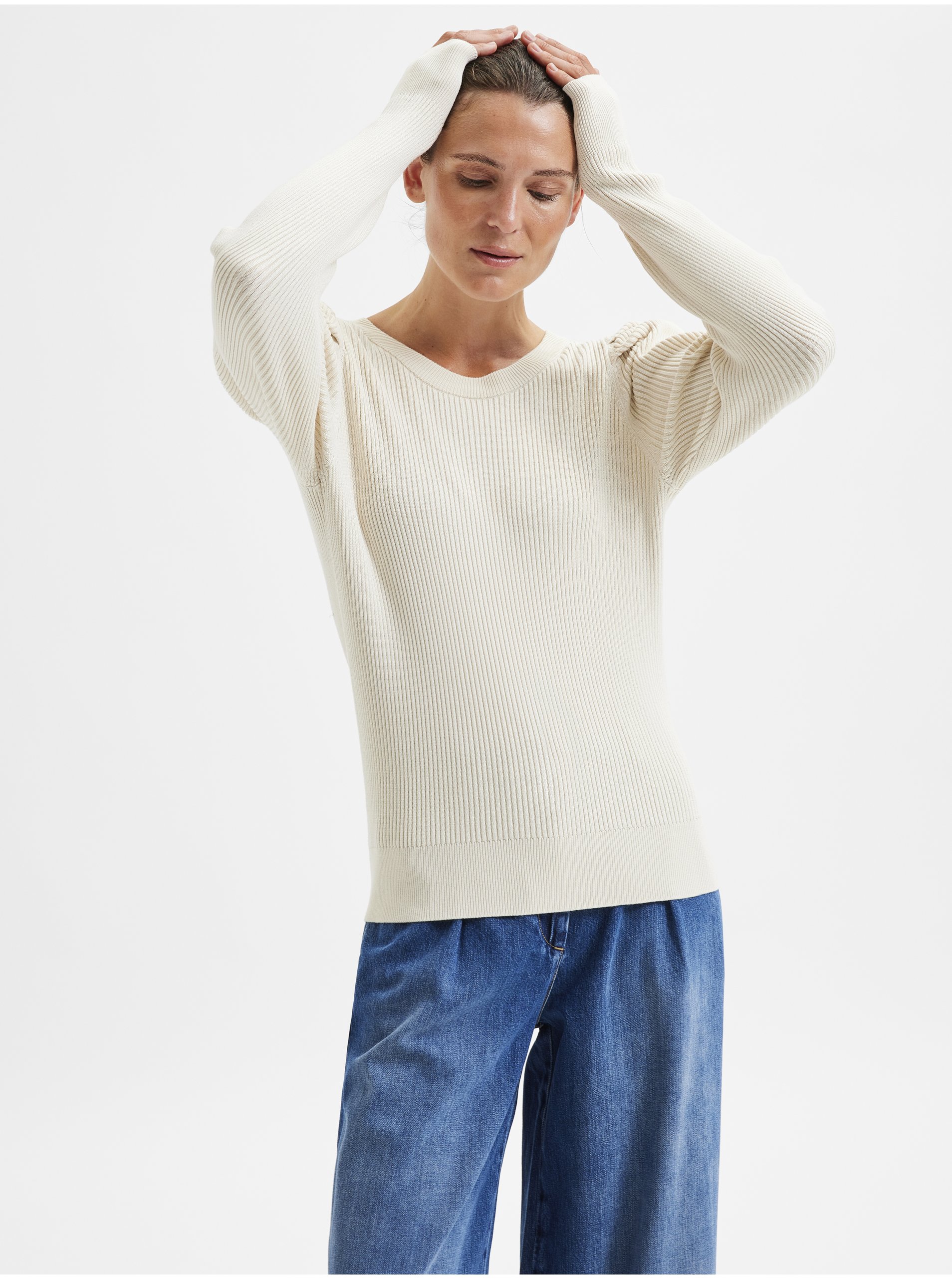 Lacno Krémový dámsky rebrovaný sveter s nariasenými rukávmi Selected Femme Isla