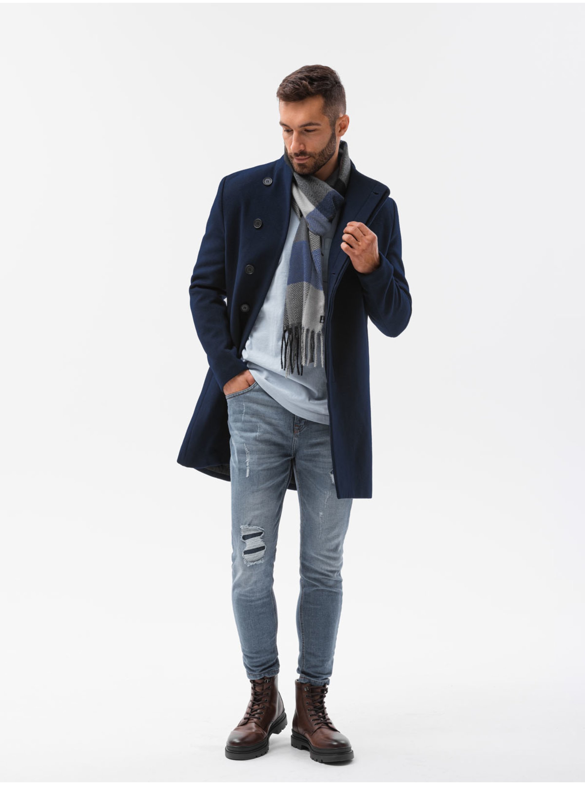 Levně Tmavě modrý pánský kabát Ombre Clothing C501