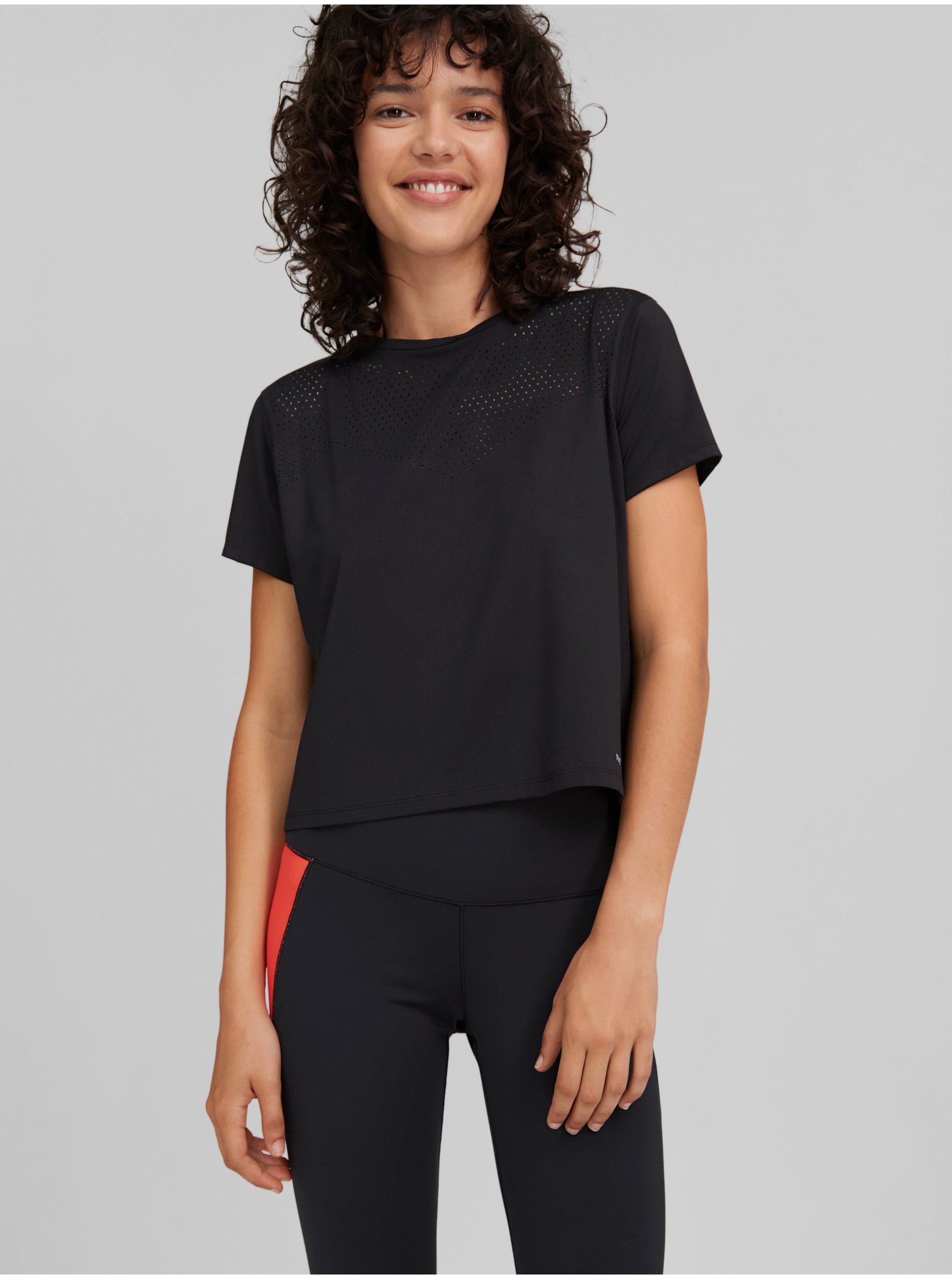 E-shop Čierne dámske tričko O'Neill Travel Laser