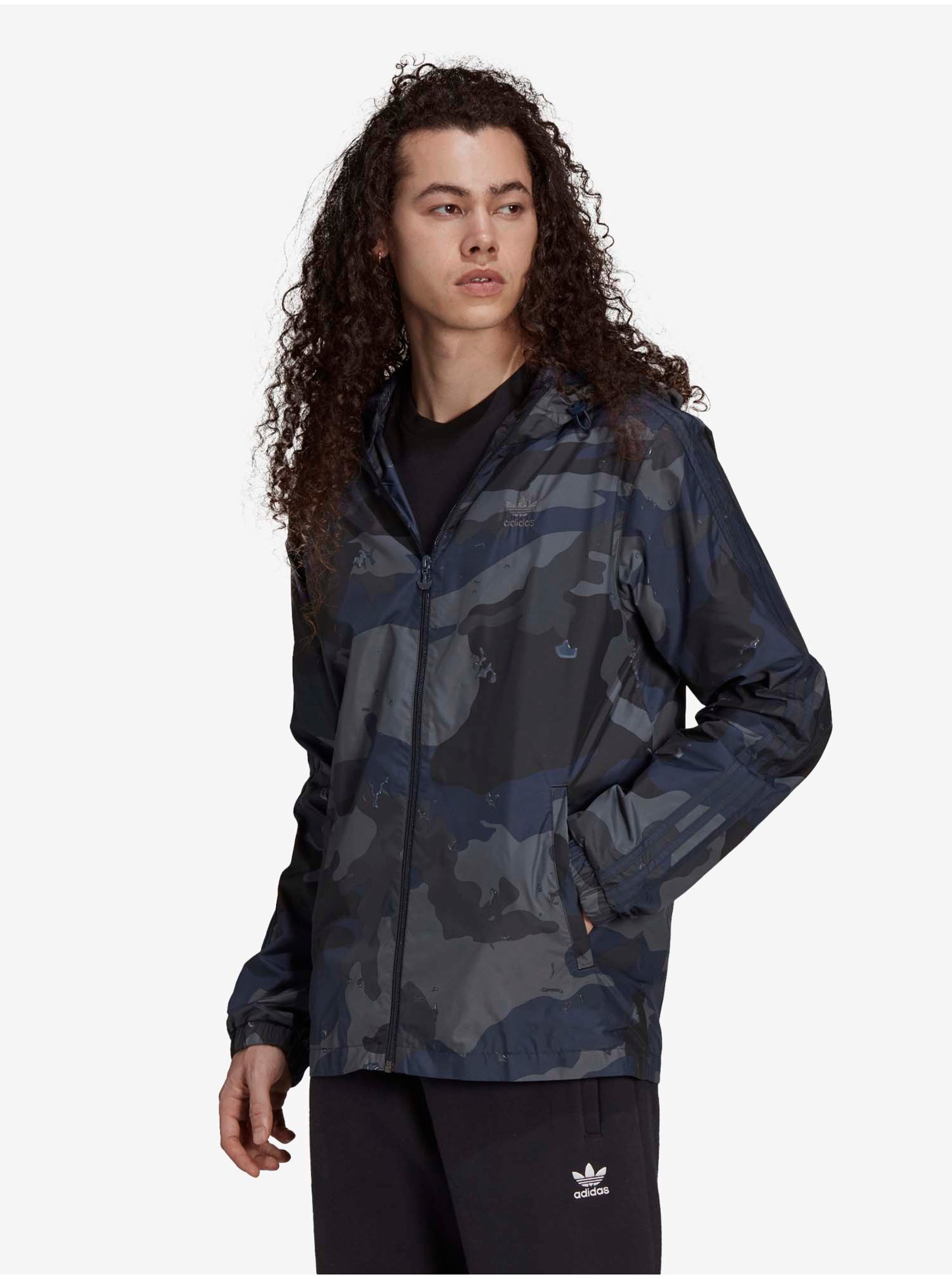 Lacno Modro-čierna pánska vzorovaná ľahká bunda s kapucou adidas Originals Camo WB FZ