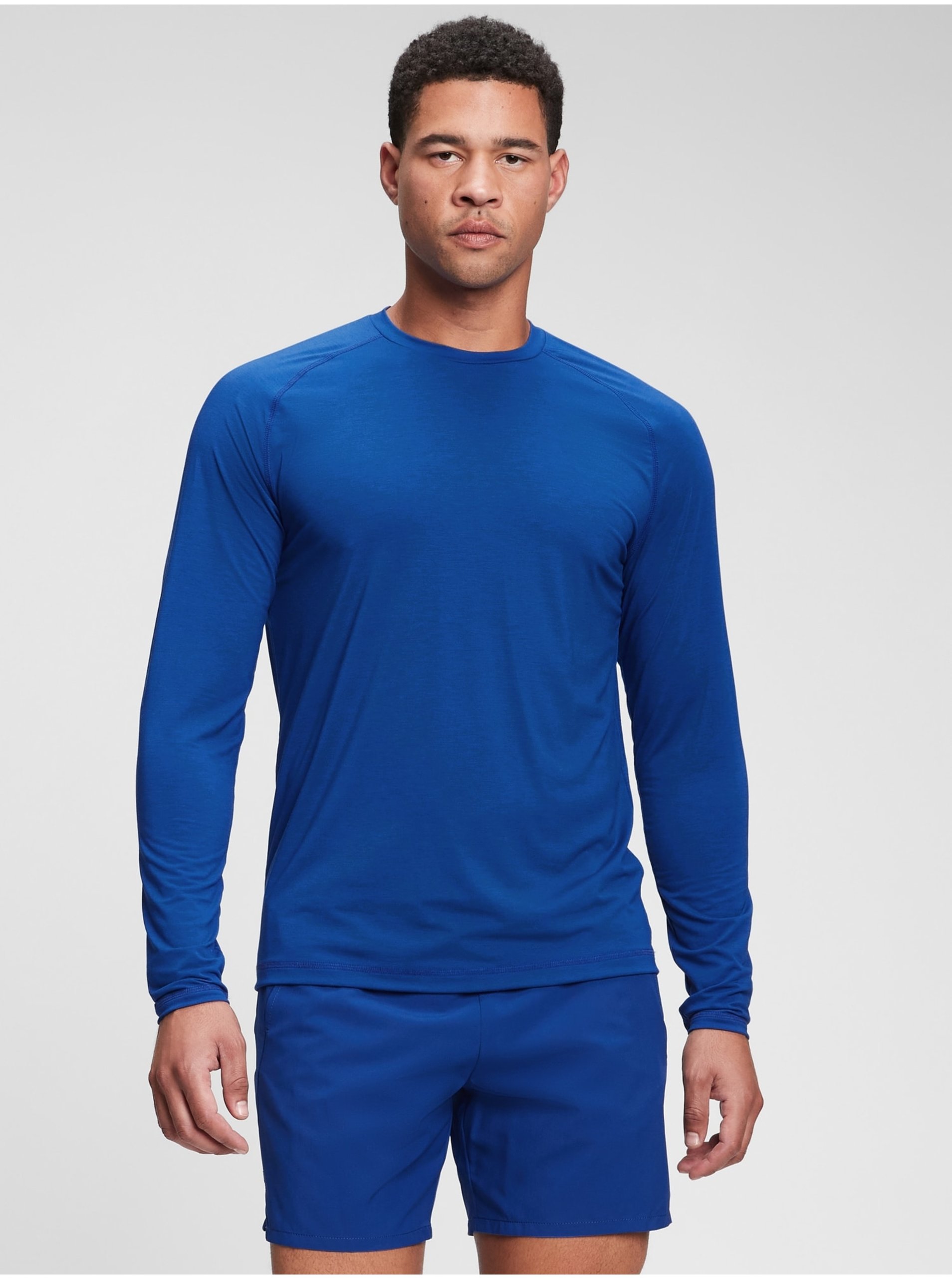 Lacno Modré pánske tričko Gap fit Active