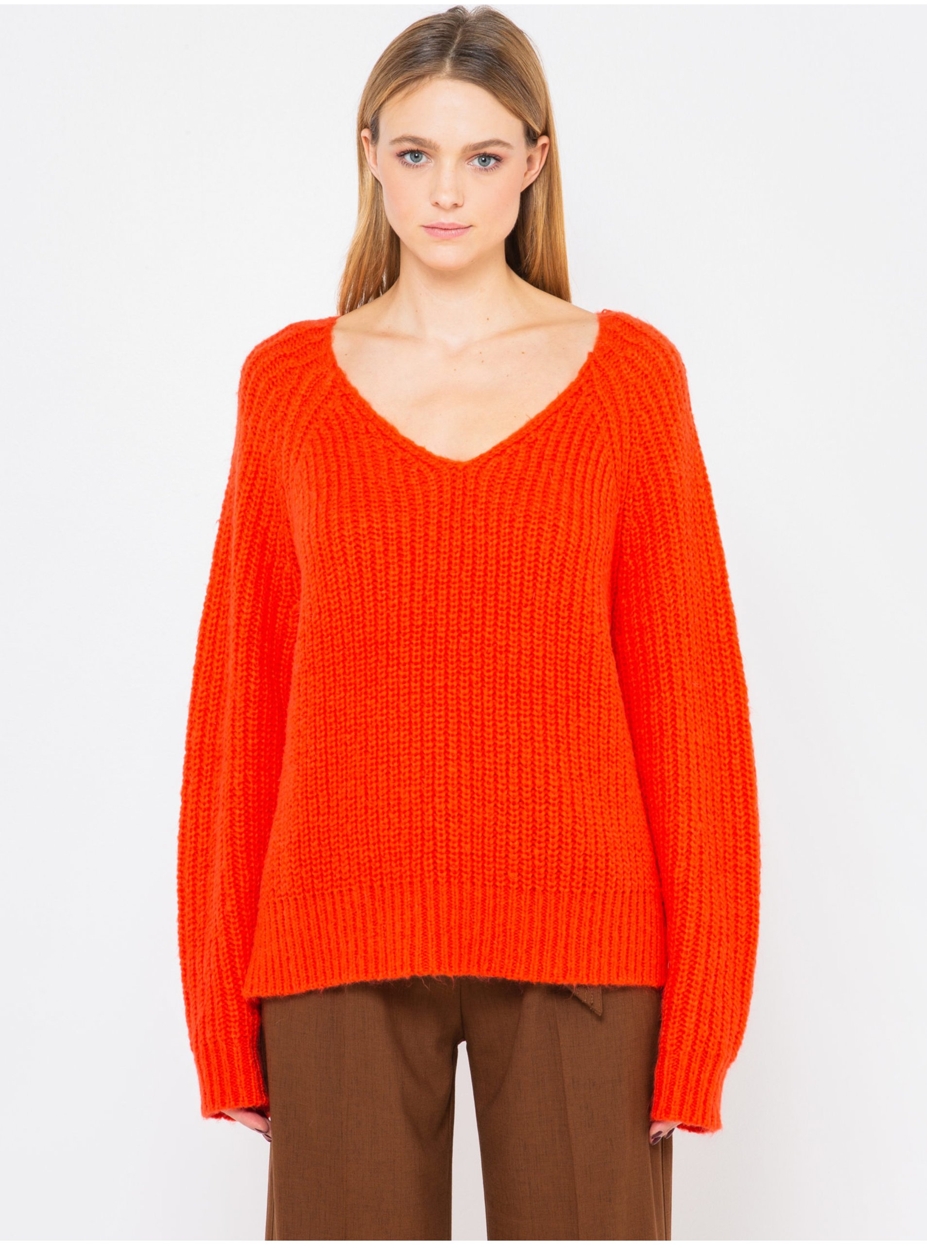 Lacno Oranžový sveter s véčkovým výstrihom CAMAIEU
