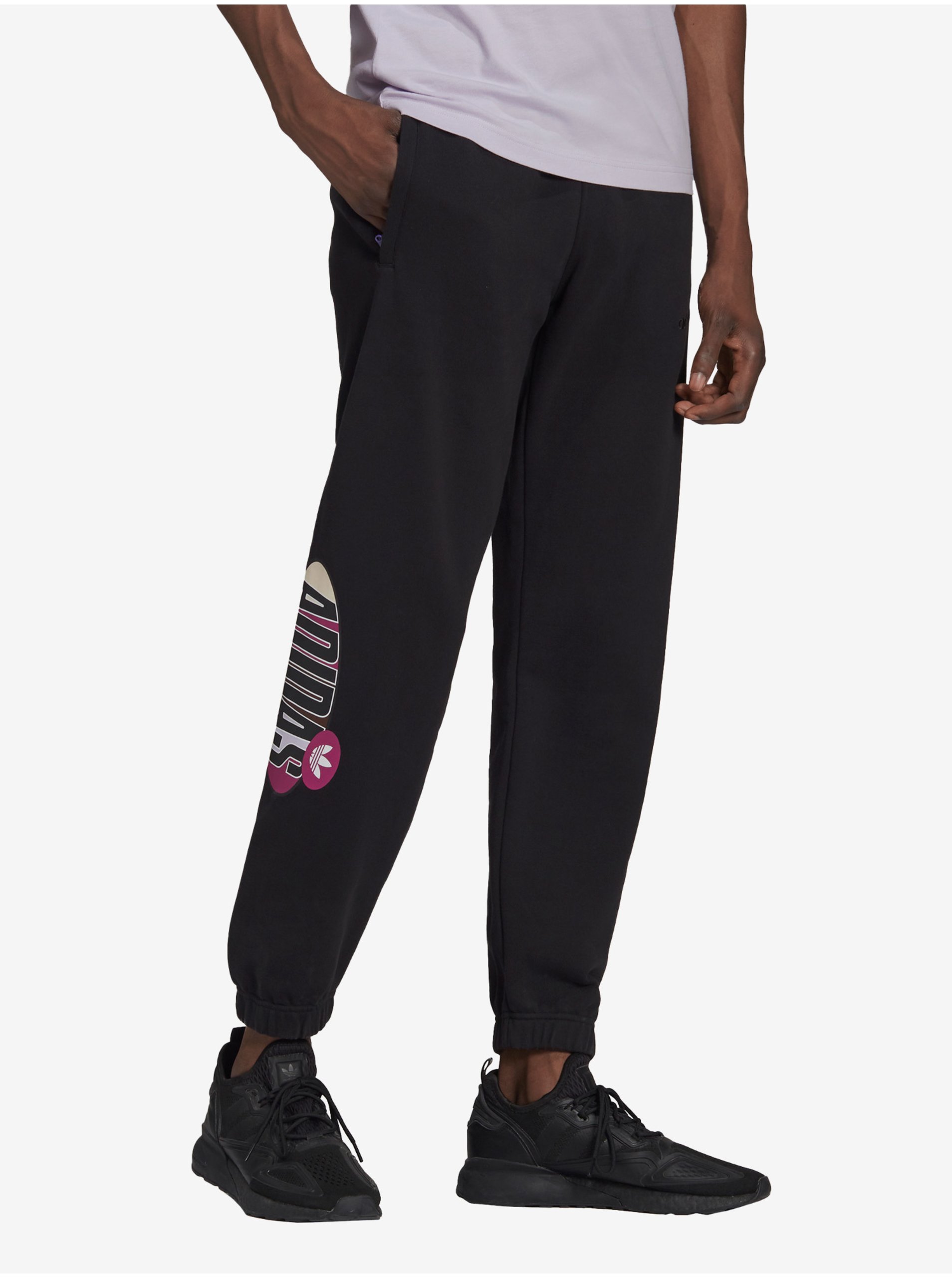 E-shop Nohavice a kraťasy pre mužov adidas Originals - čierna