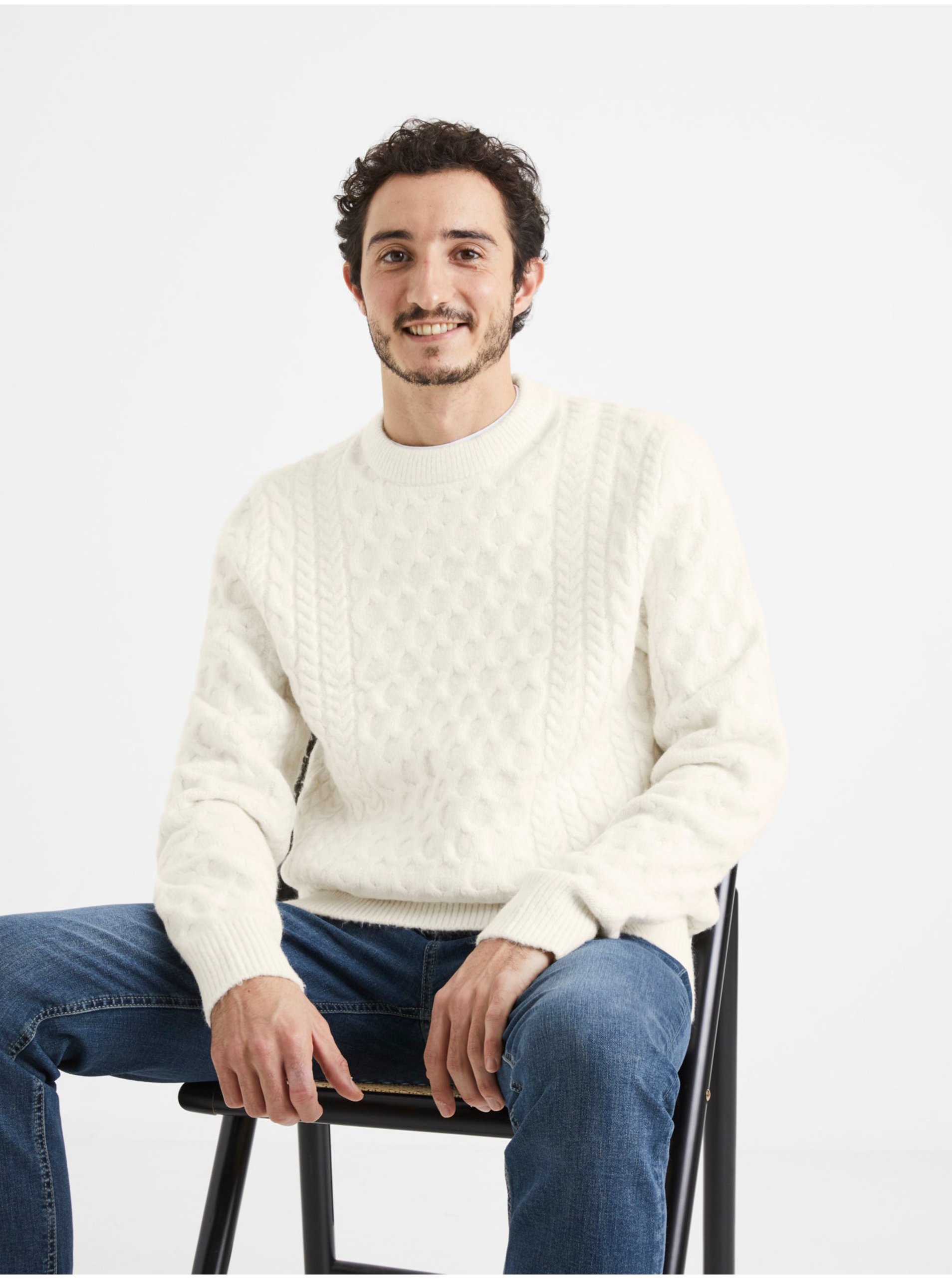 E-shop Bílý pánský pletený svetr Celio Veceltic