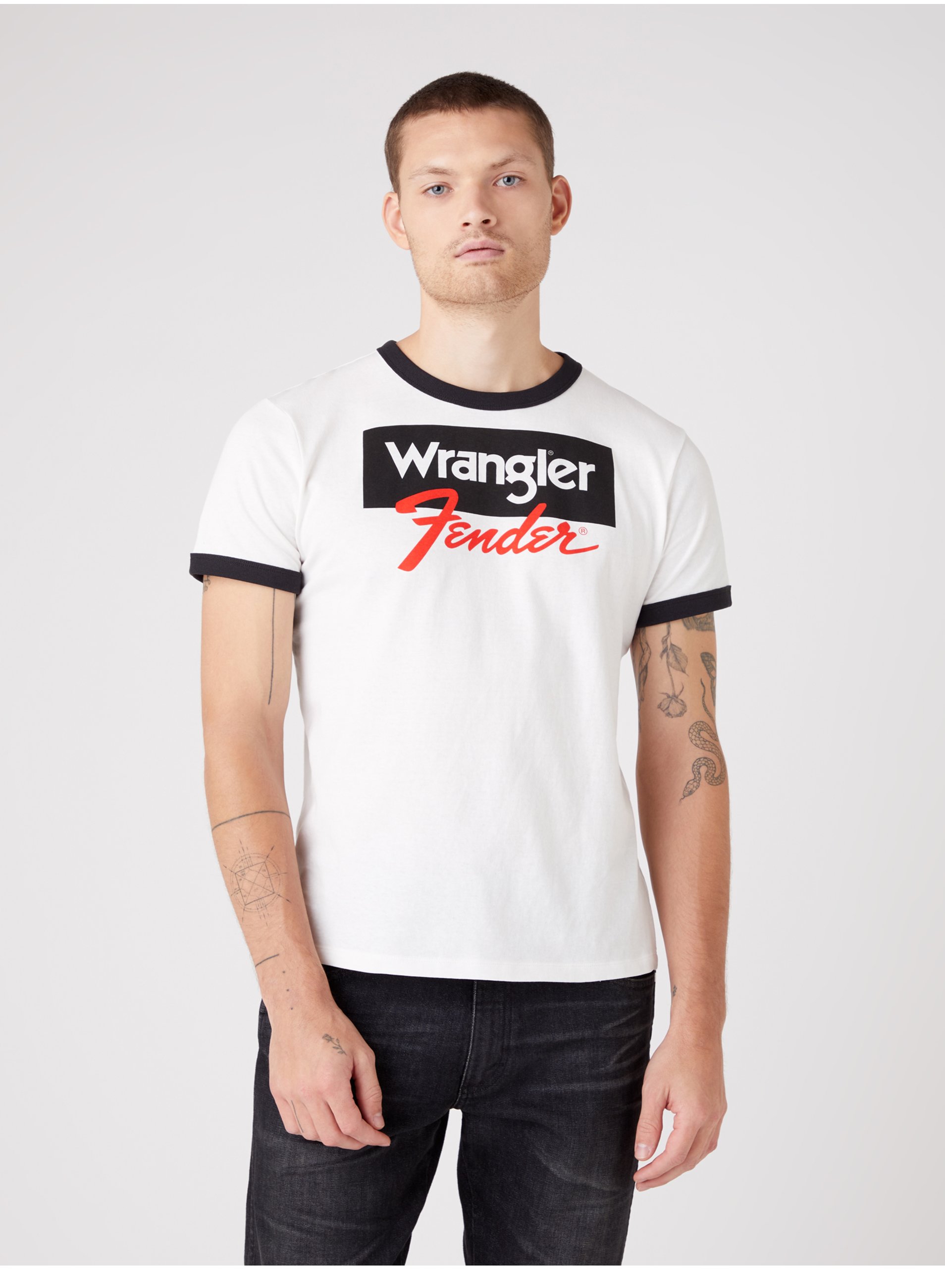 Lacno Čierno-biele pánske tričko s potlačou Wrangler