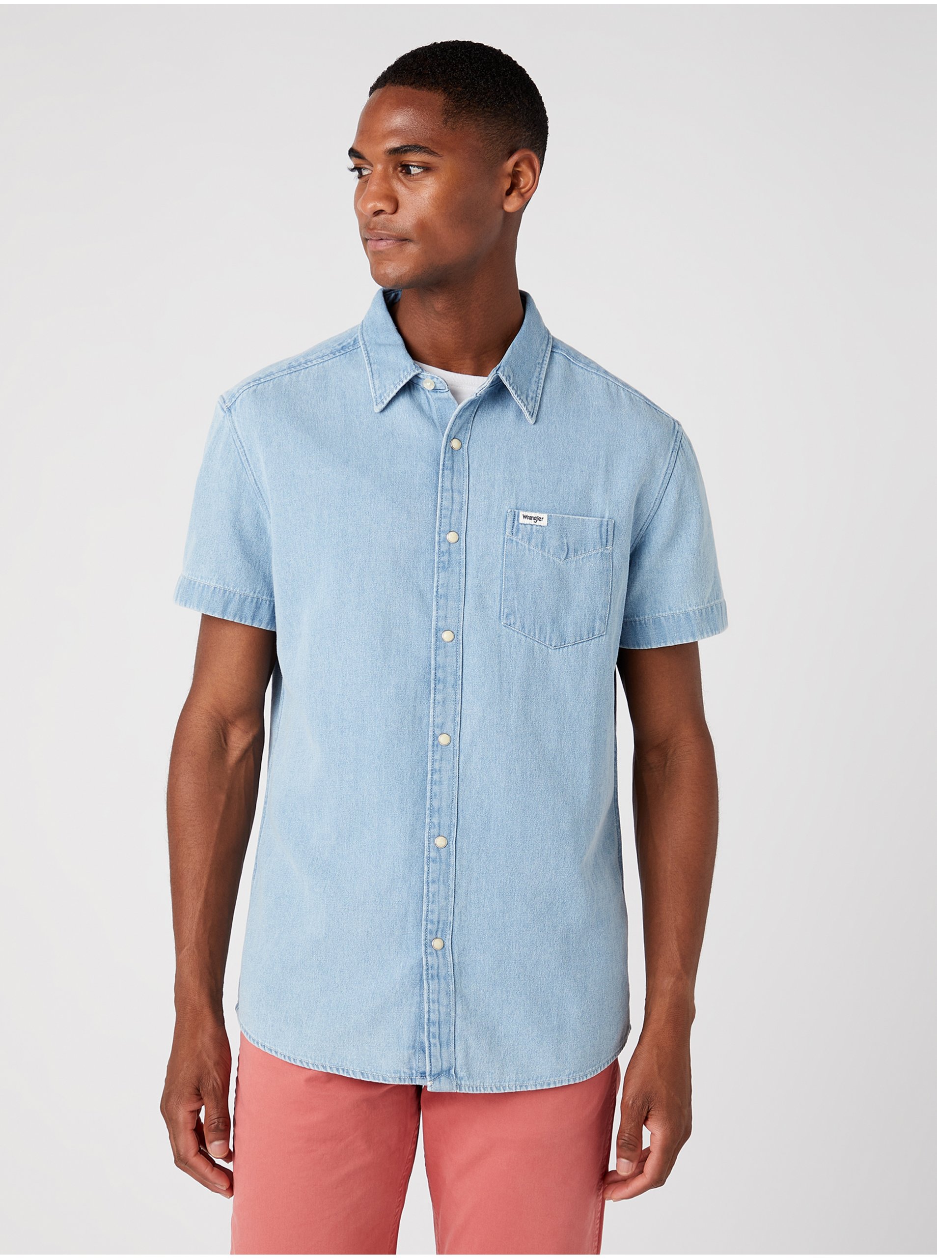 E-shop Světle modrá pánská džínová košile Wrangler