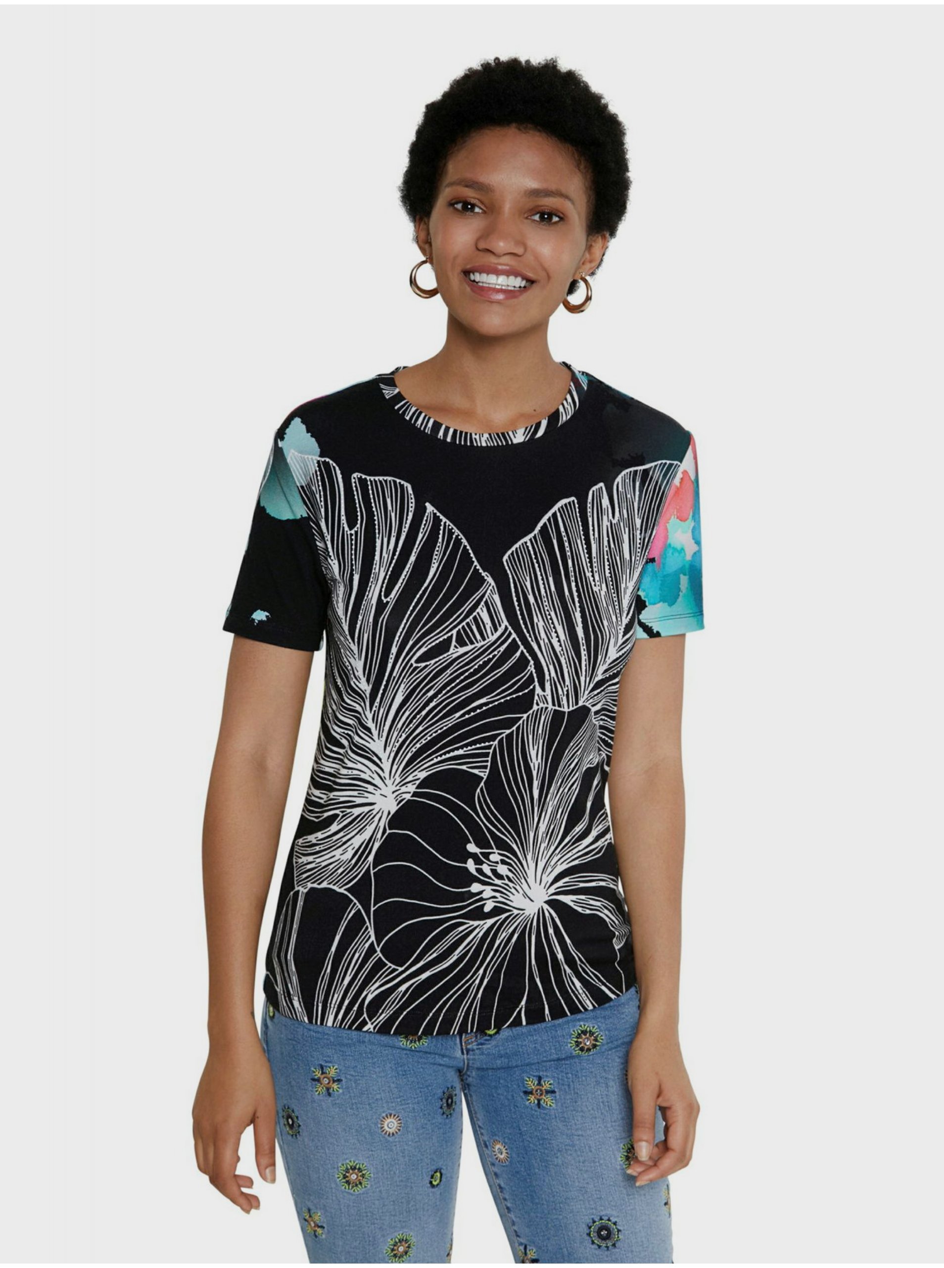 Levně Černé dámské vzorované tričko Desigual TS Leaves