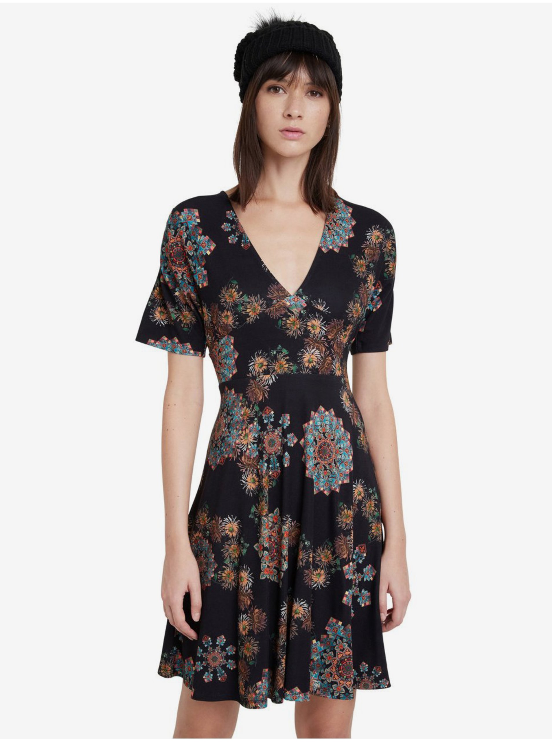 E-shop Černé šaty s mandalami Desigual Vest Gogo