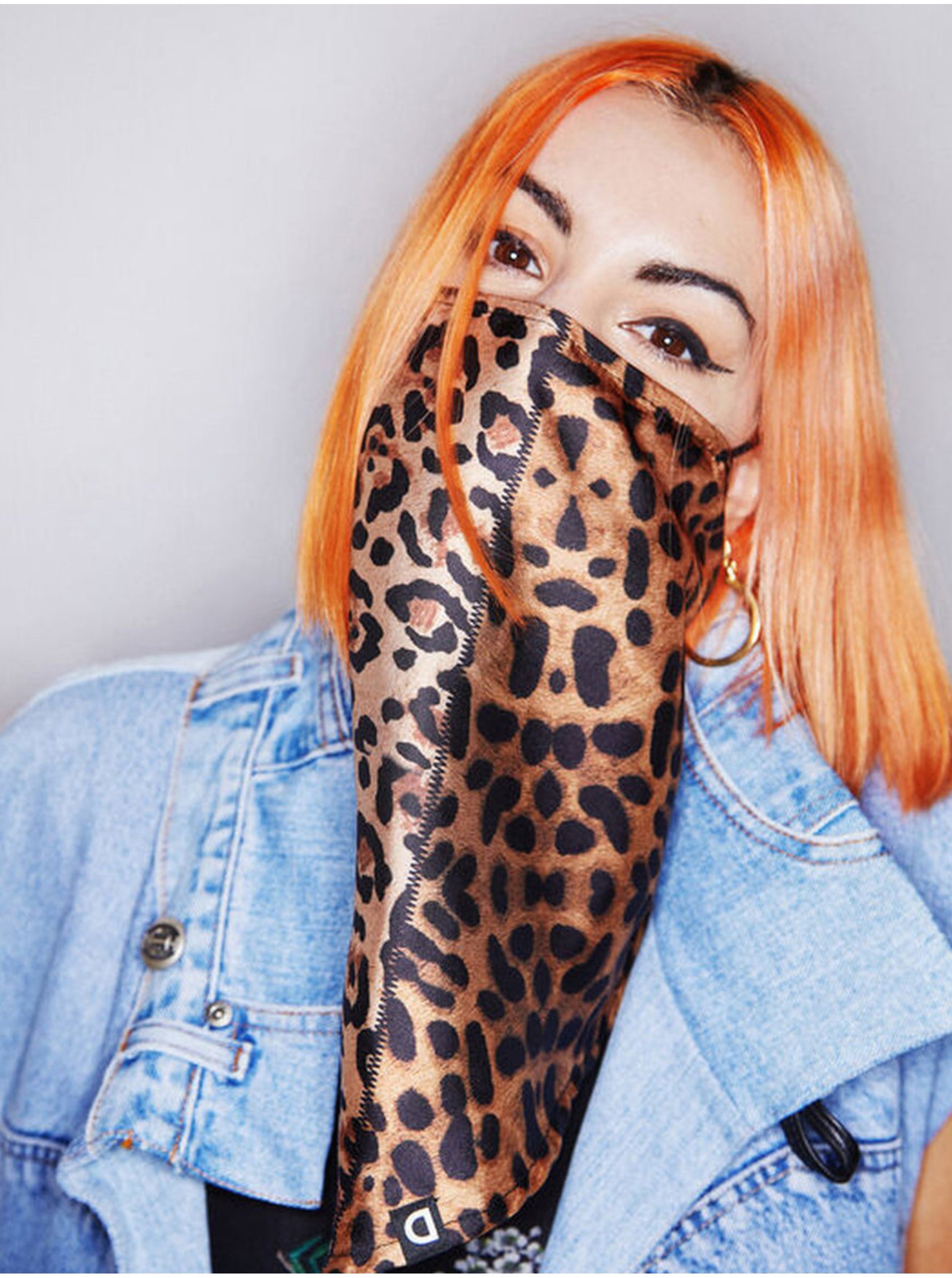 Levně Hnědá rouška/maska se zvířecím vzorem Desigual Leopard