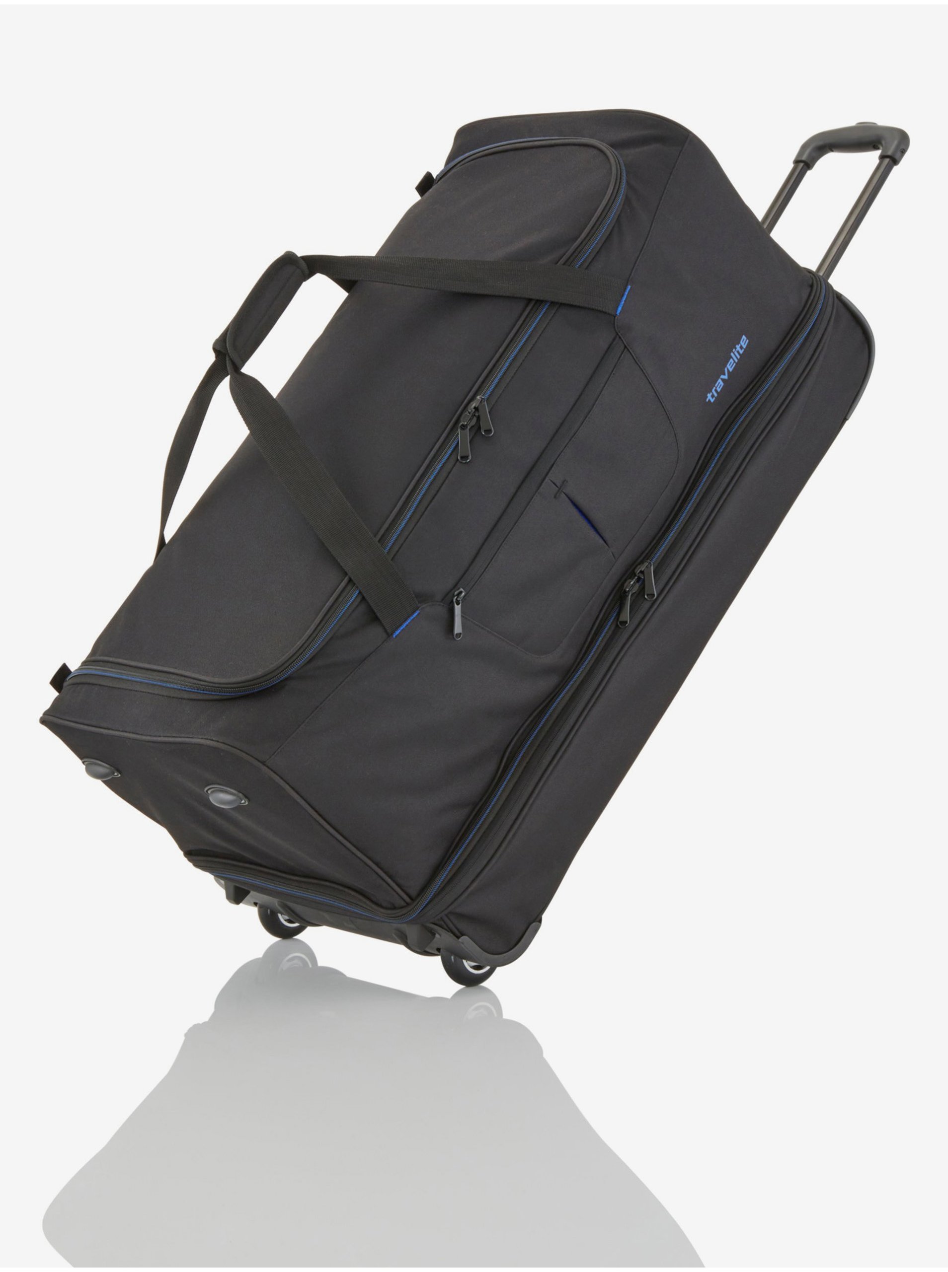 Levně Cestovní taška Travelite Basics Wheeled duffle L - černo-modrá