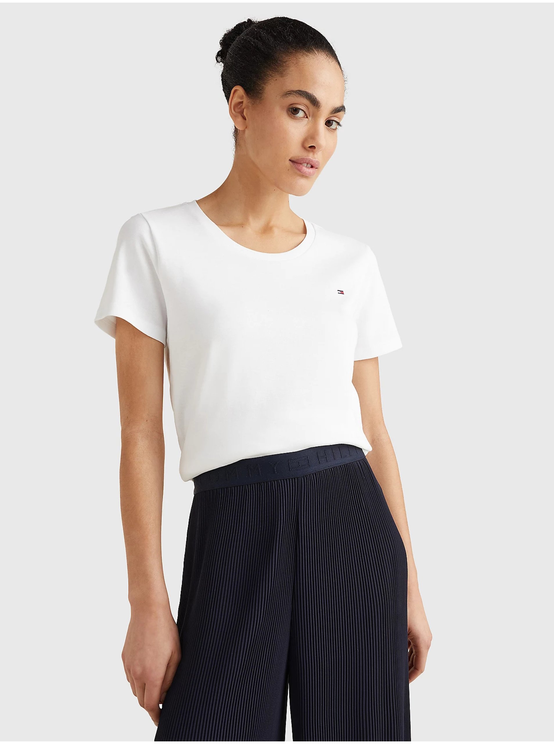 E-shop Bílé dámské basic tričko Tommy Hilfiger