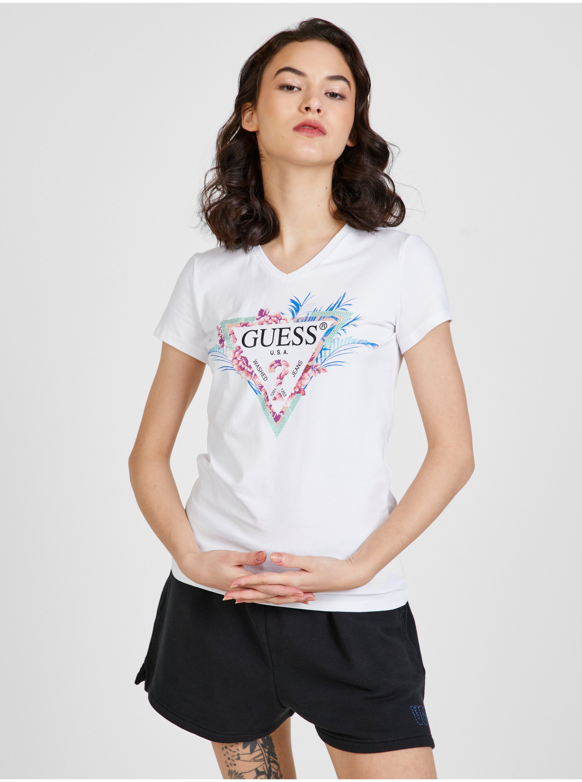 E-shop Bílé dámské tričko Guess Kathe