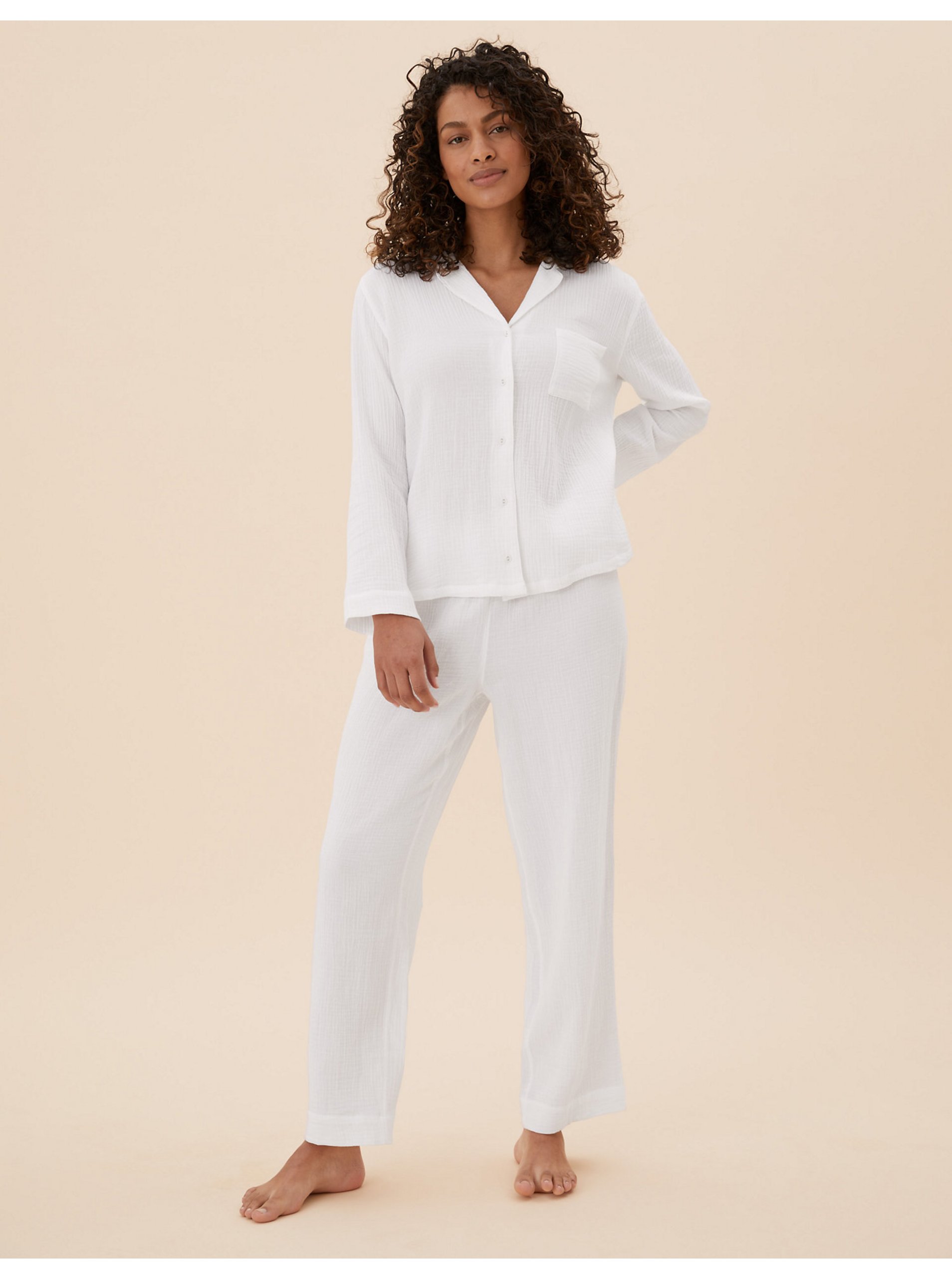 Levně Bílé dámské pyžamo Marks & Spencer