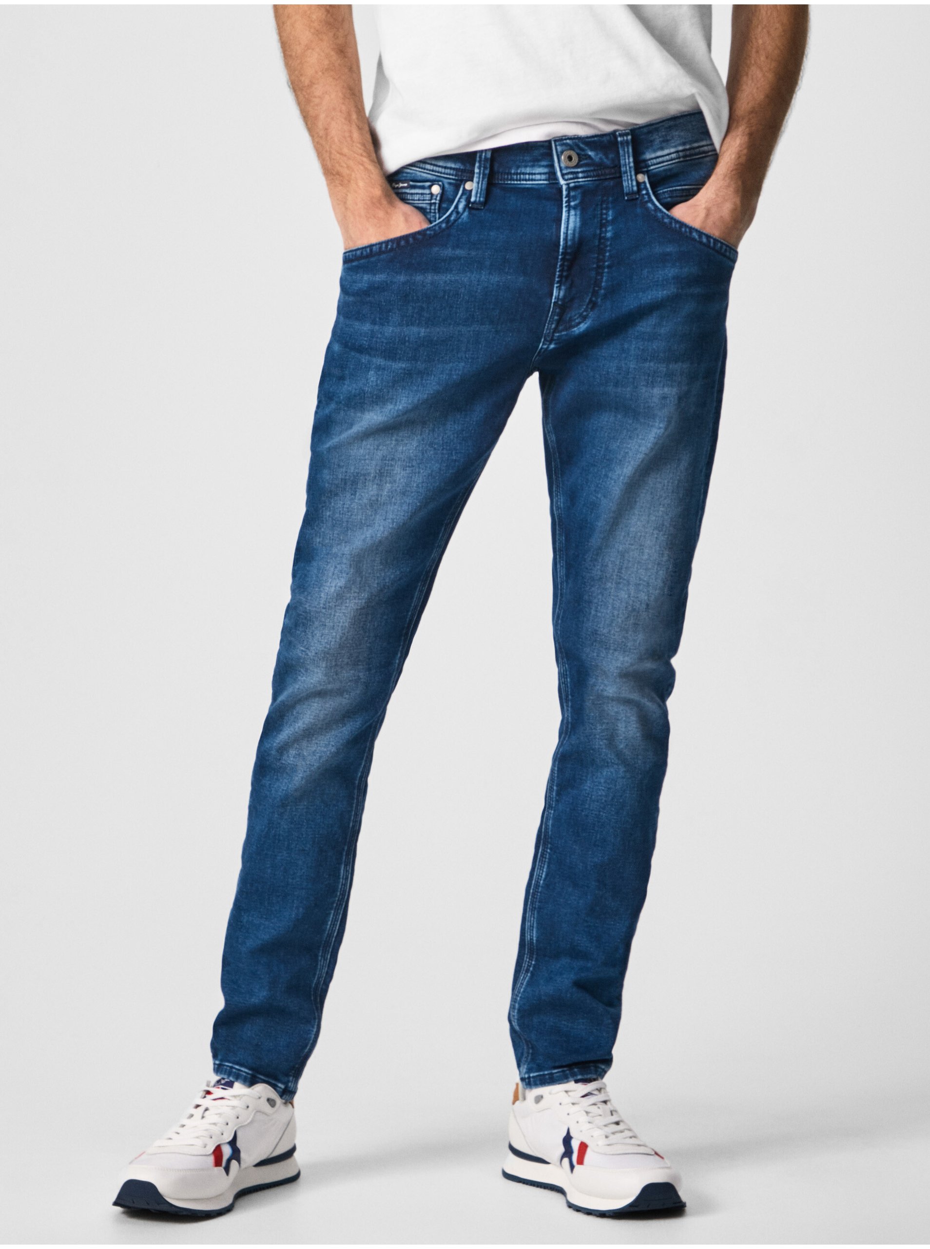 Levně Tmavě modré pánské slim fit džíny Pepe Jeans Track
