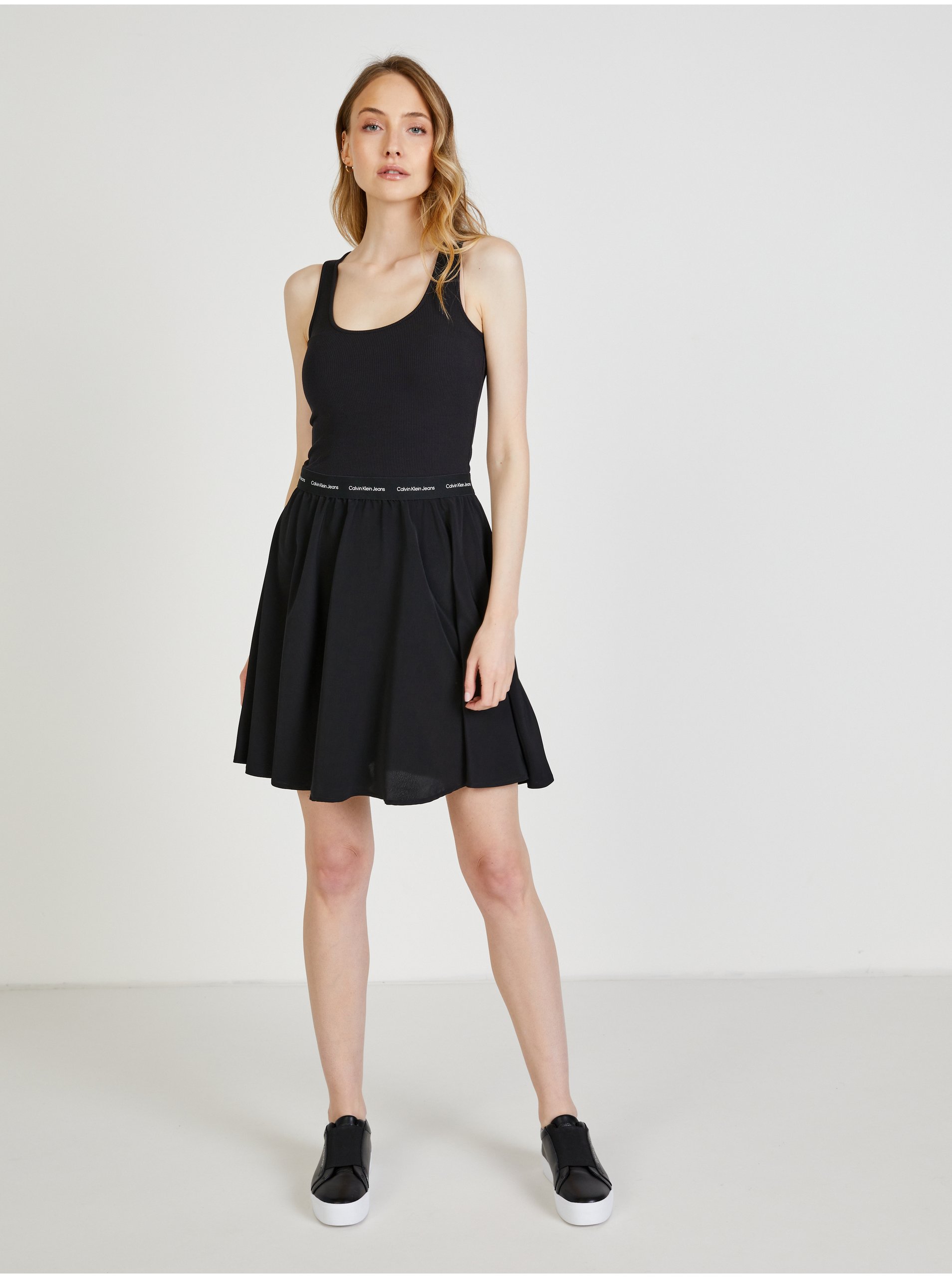 E-shop Čierne dámske šaty Calvin Klein Jeans
