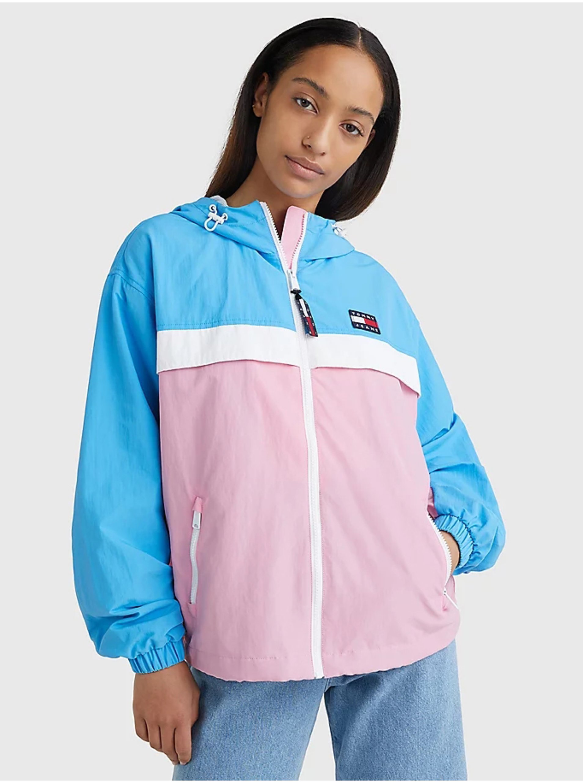 E-shop Modro-ružová dámska ľahká bunda s kapucňou Tommy Jeans