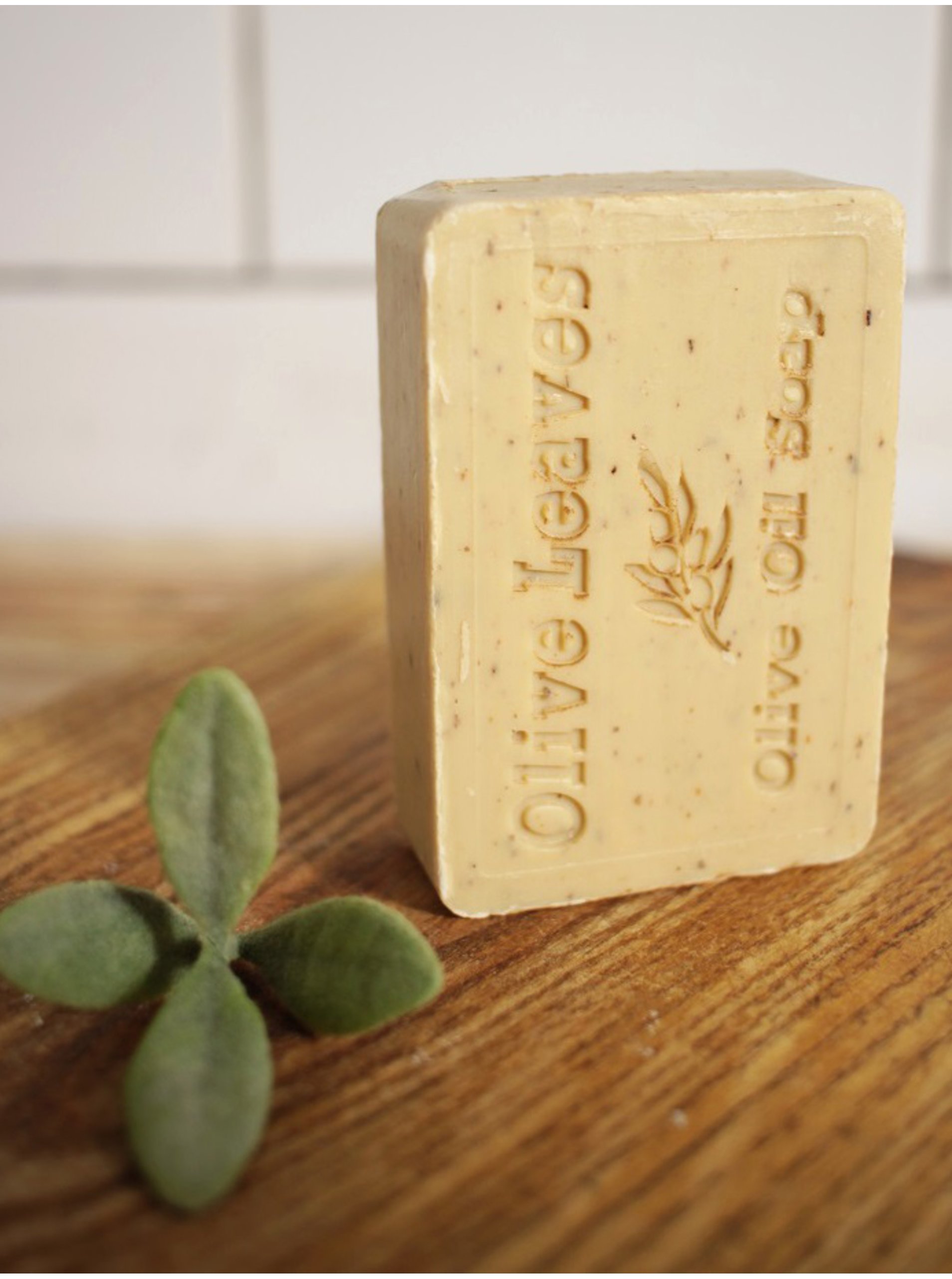 Levně Tuhé olivové mýdlo s olivovými listy KNOSSOS (100 g)