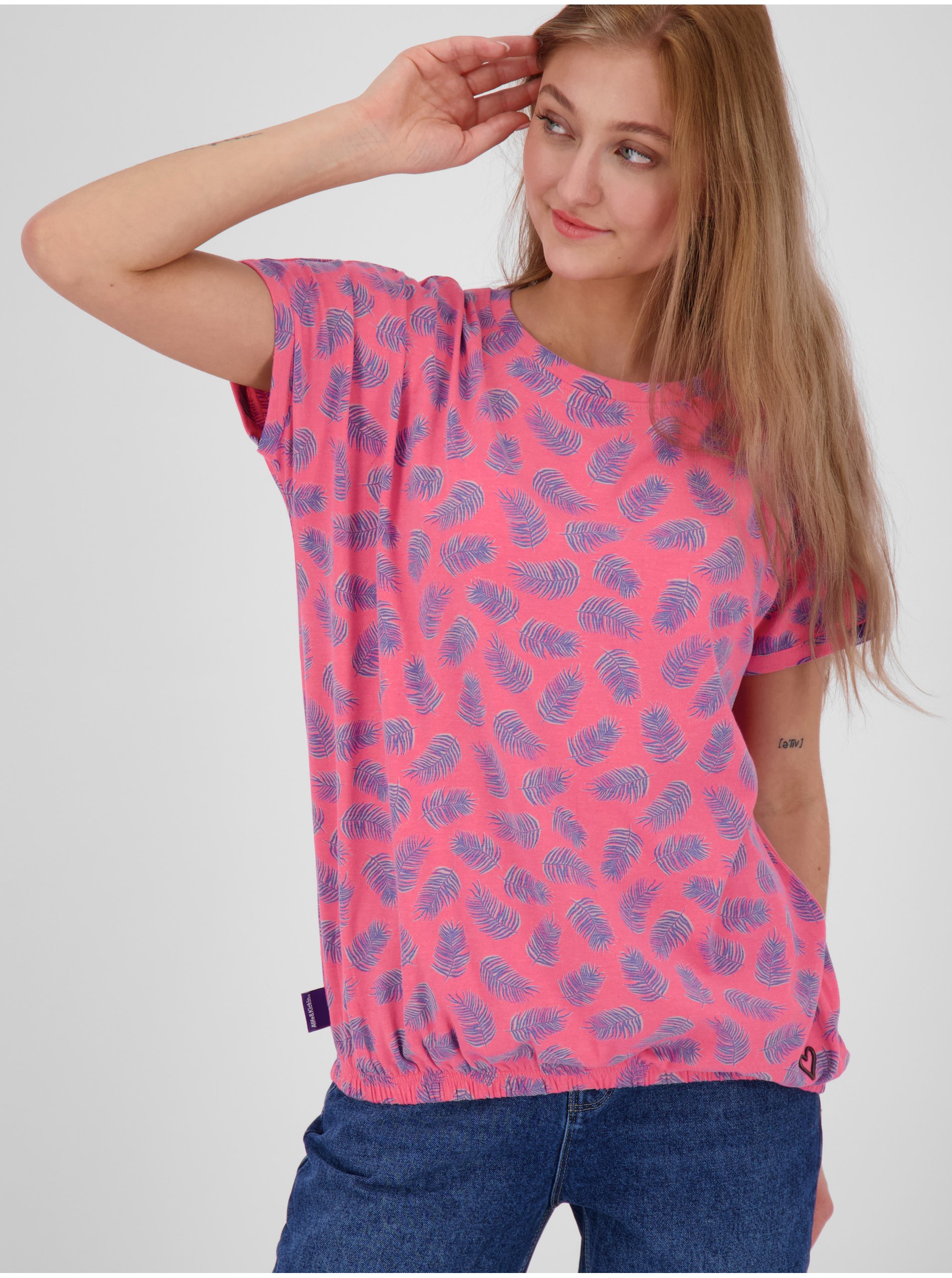 Levně Tmavě růžové dámské vzorované tričko Alife and Kickin
