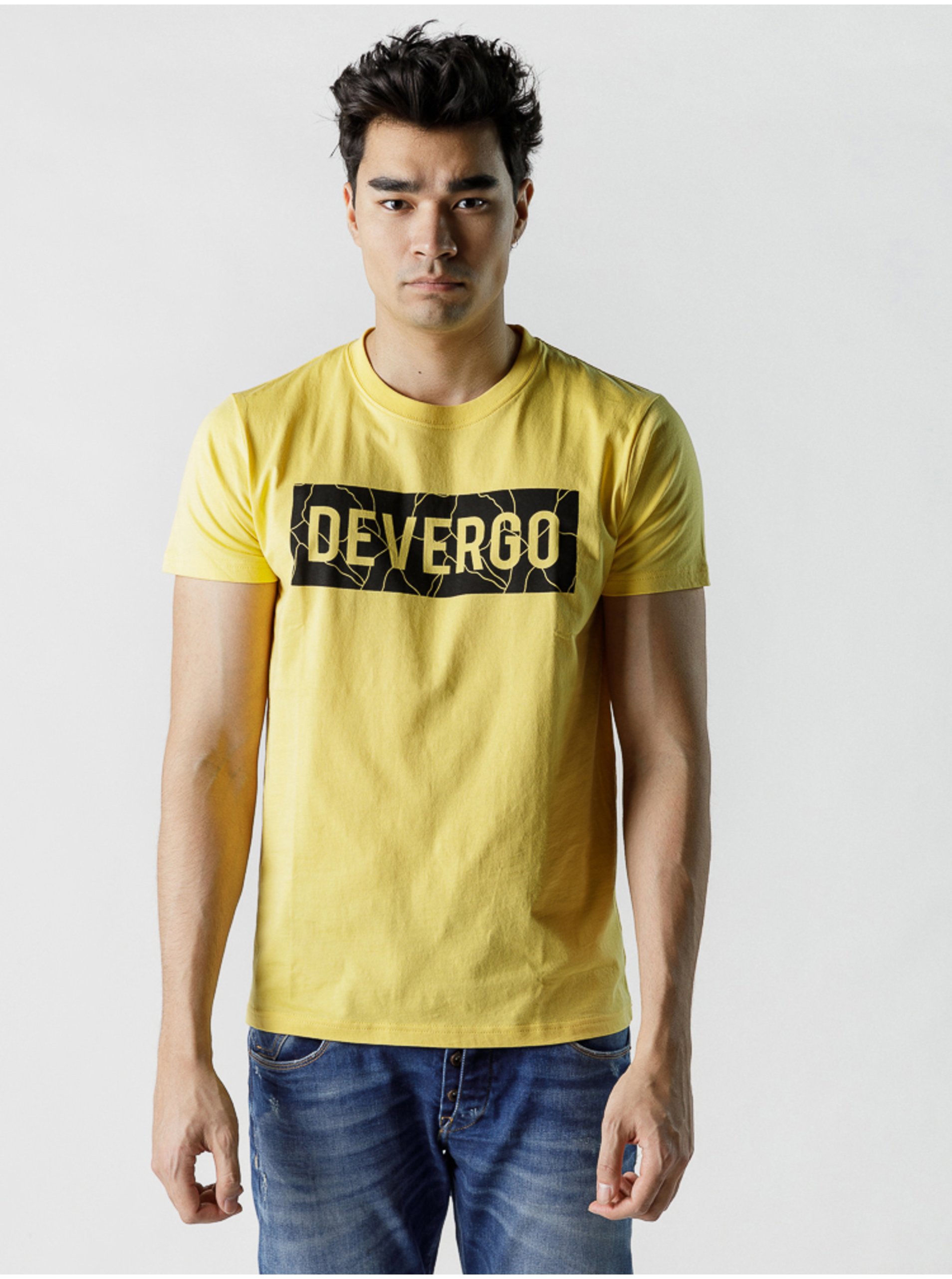 Levně Žluté pánské tričko Devergo