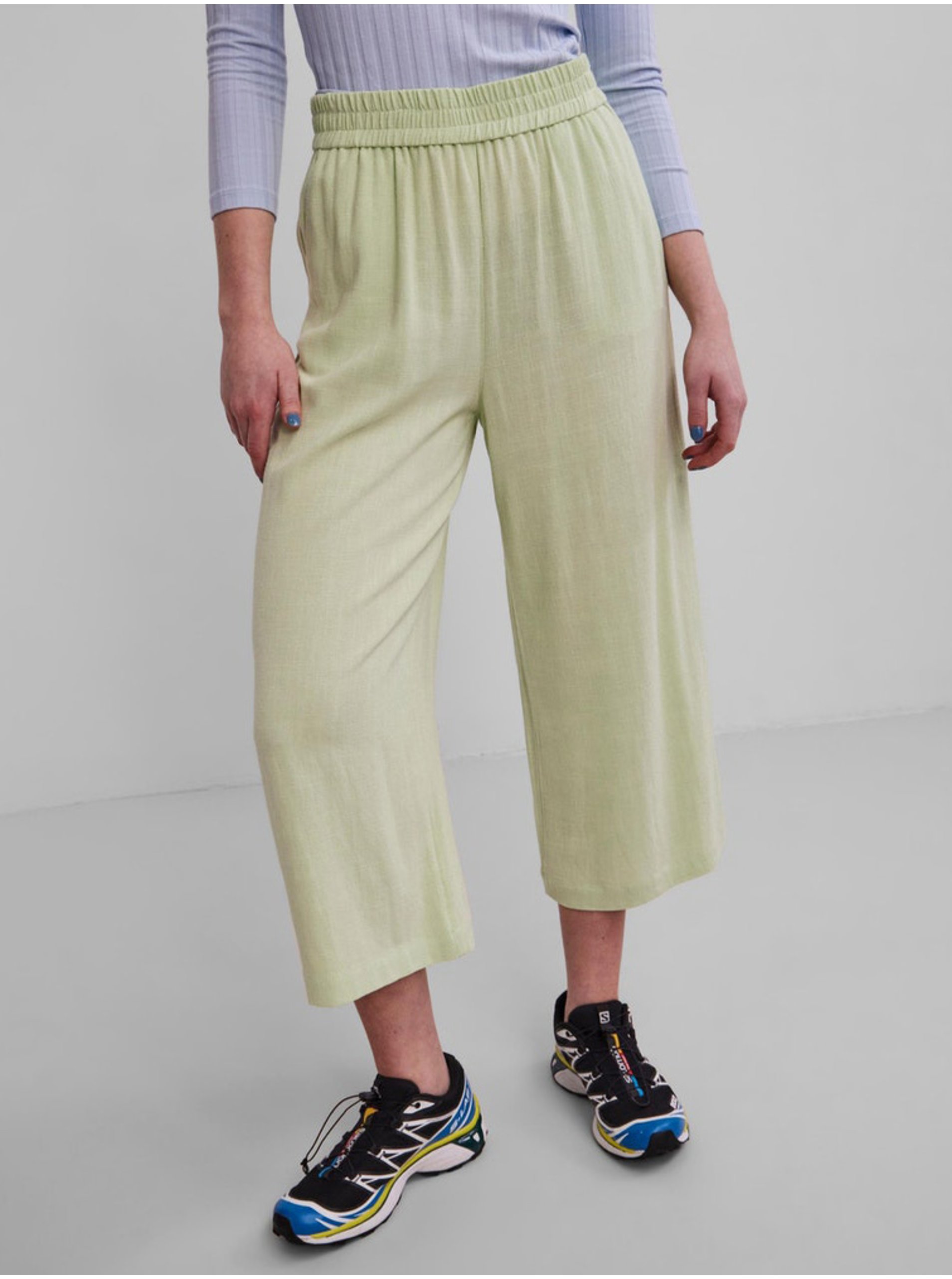 Levně Světle zelené culottes Pieces Vinsty