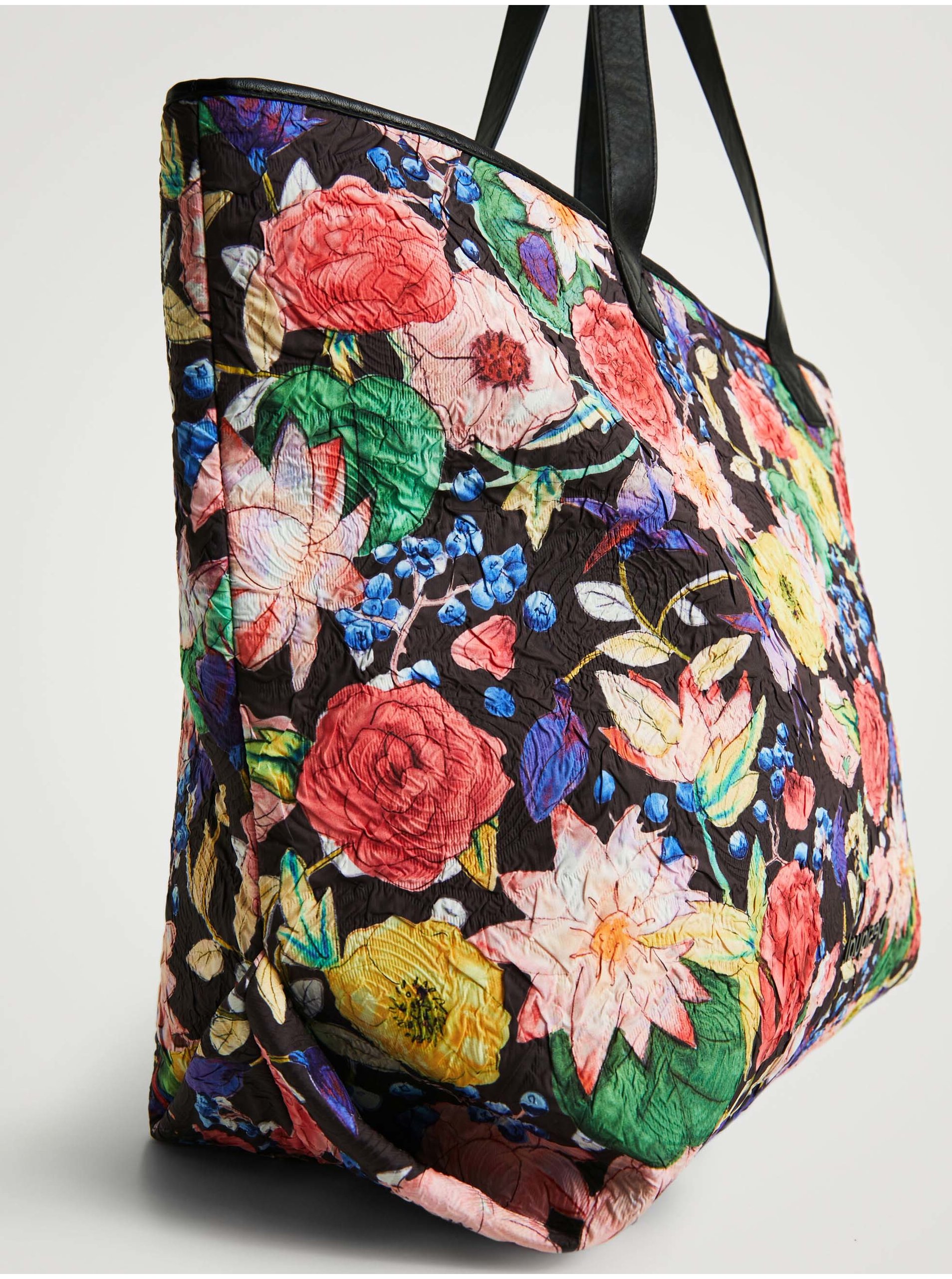 Čierna dámska kvetovaná kabelka desigual eterea black namibia fabric