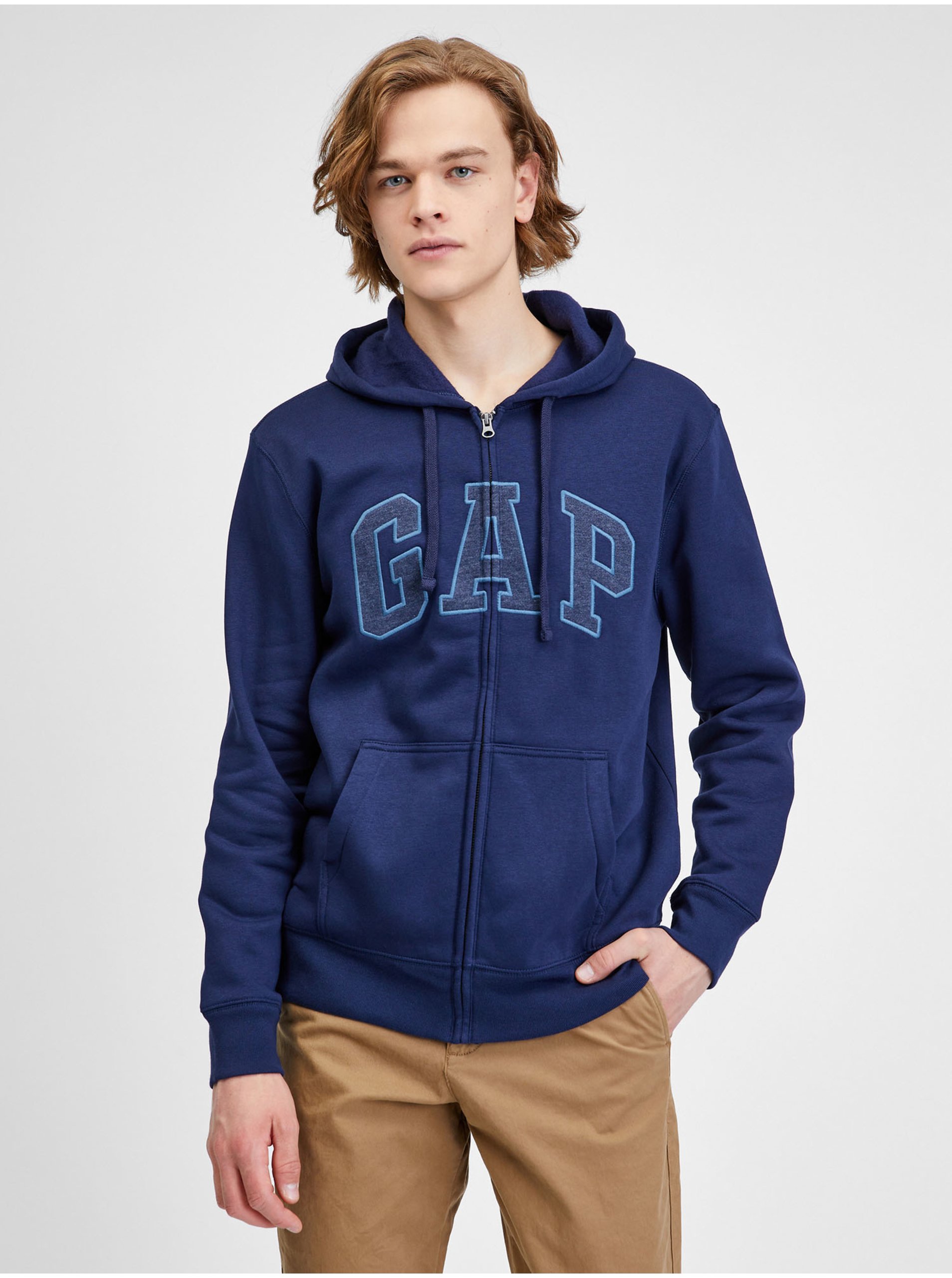 E-shop Tmavě modrá pánská mikina GAP logo na zip