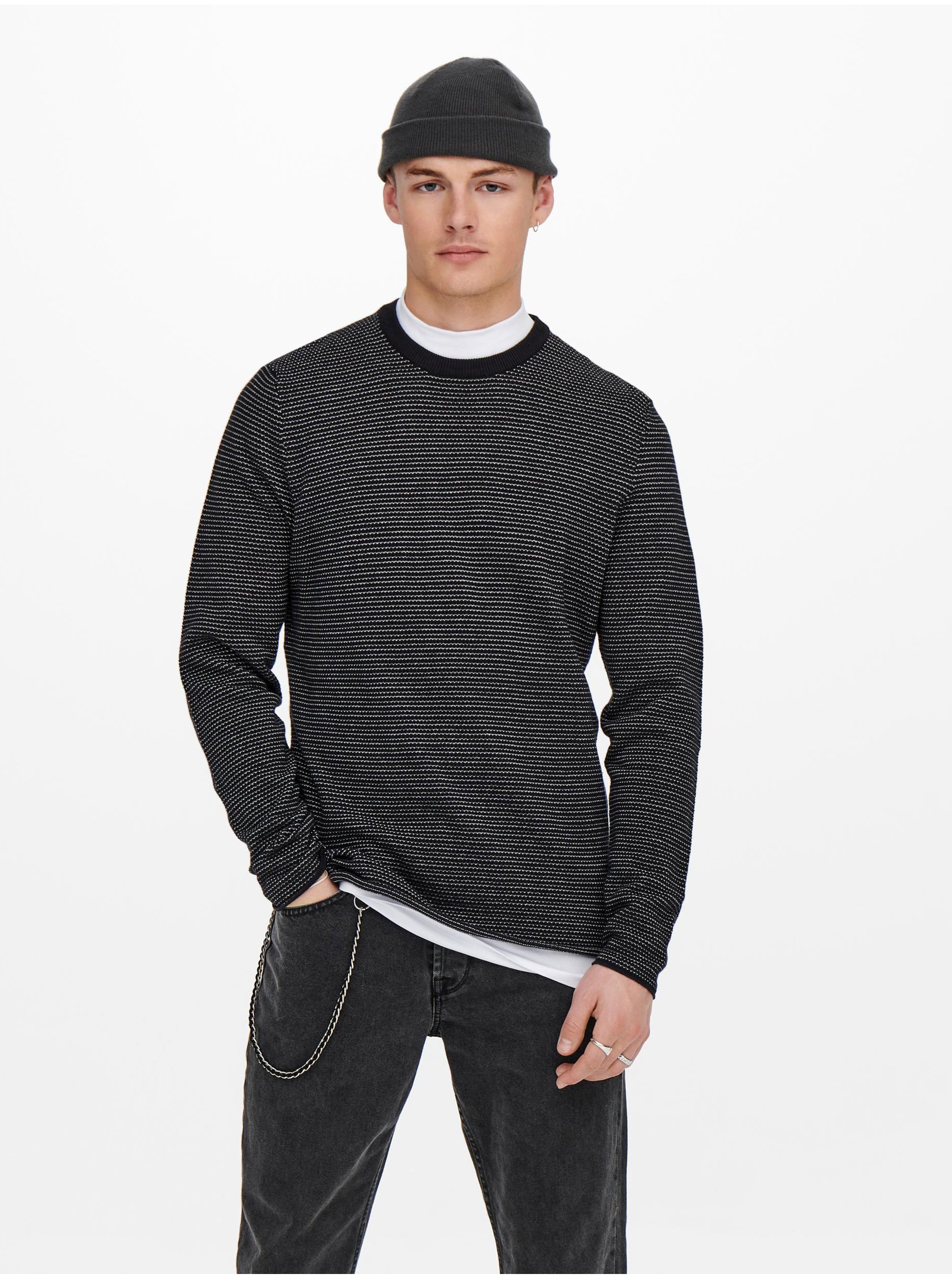 E-shop Tmavomodrý rebrovaný sveter ONLY & SONS Niguel