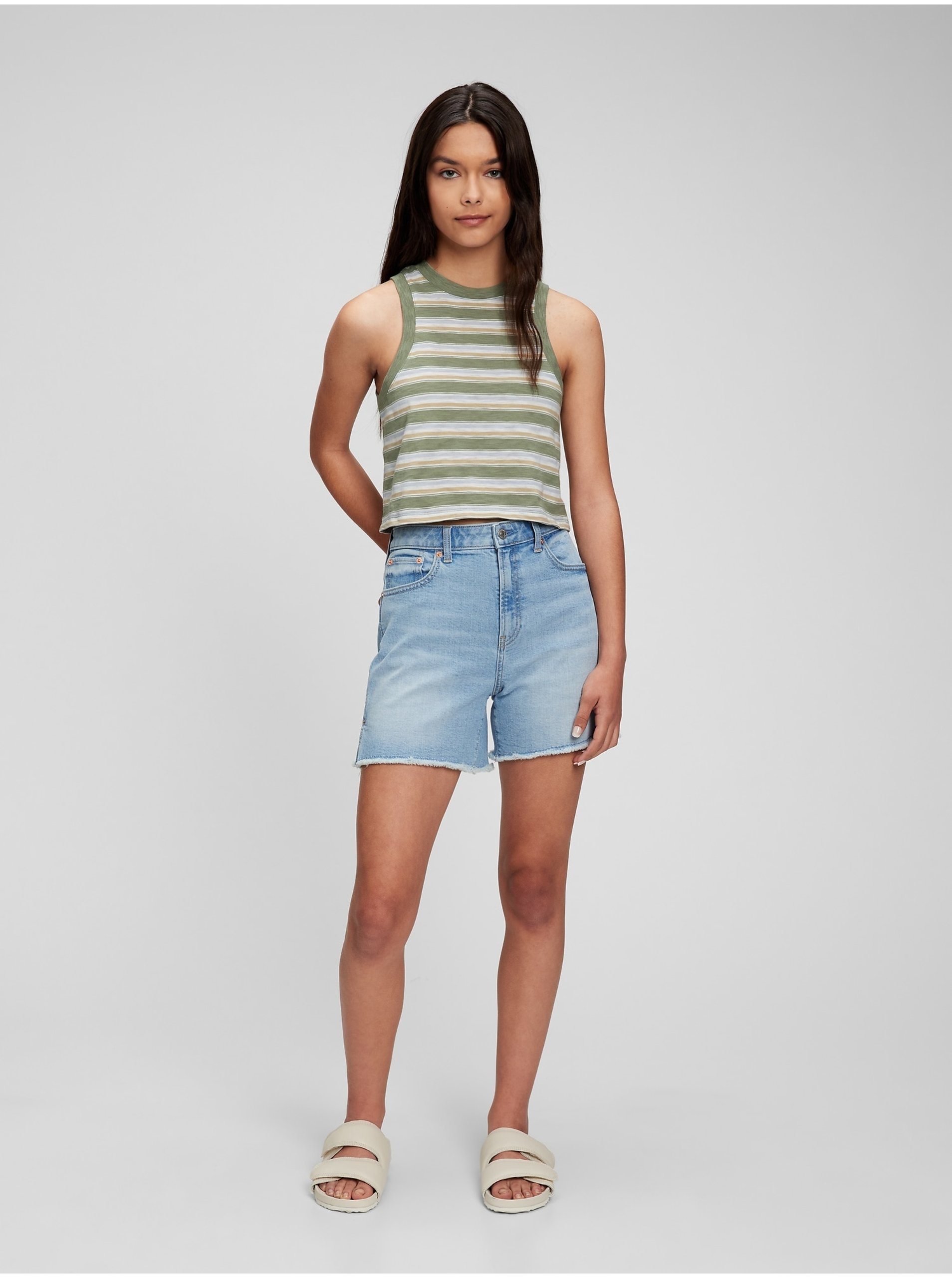E-shop Zelené dievčenské tielko GAP Teen z organickej bavlny